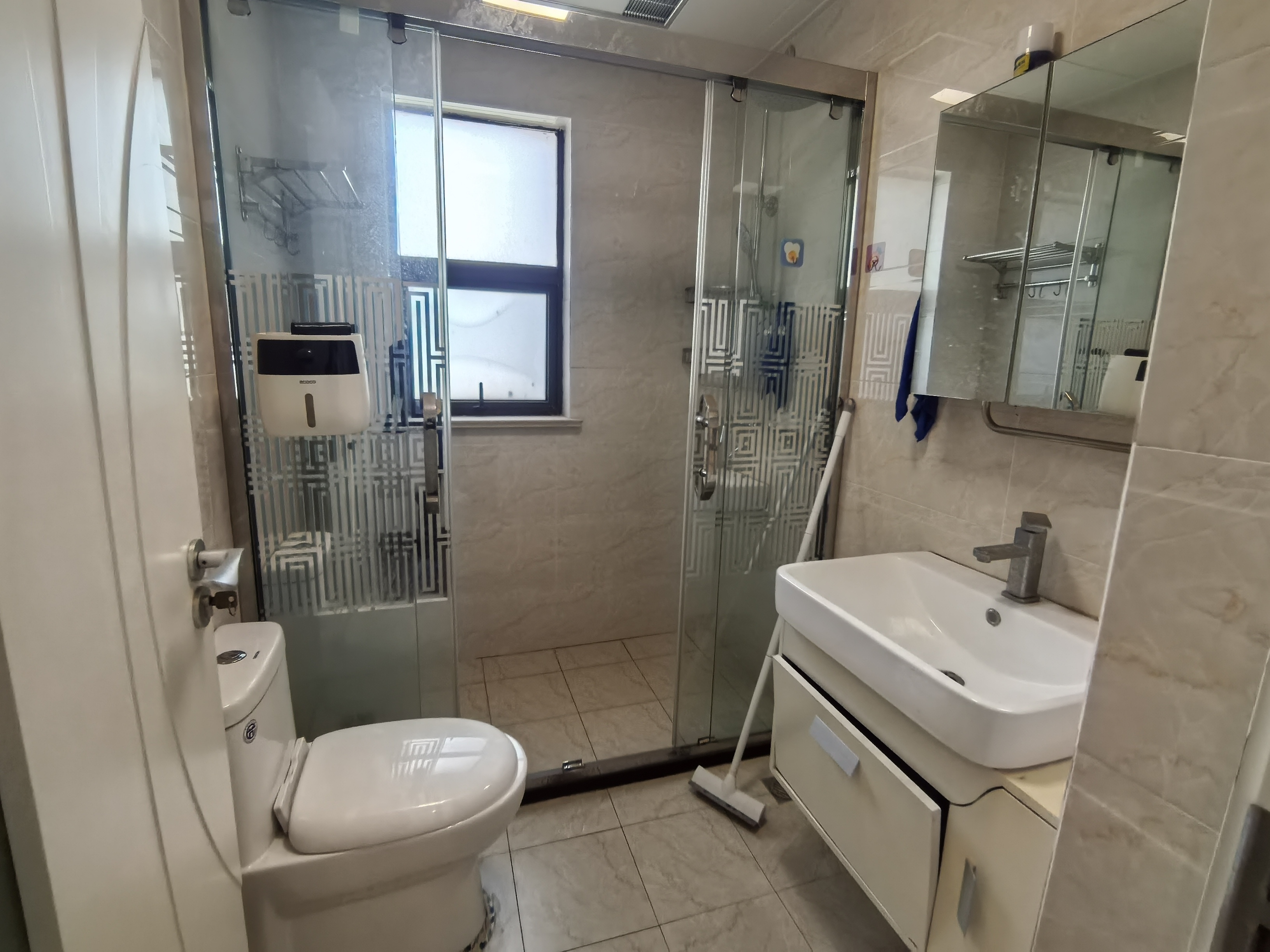 保利香槟国际 4室2厅2卫 137m&sup2;
