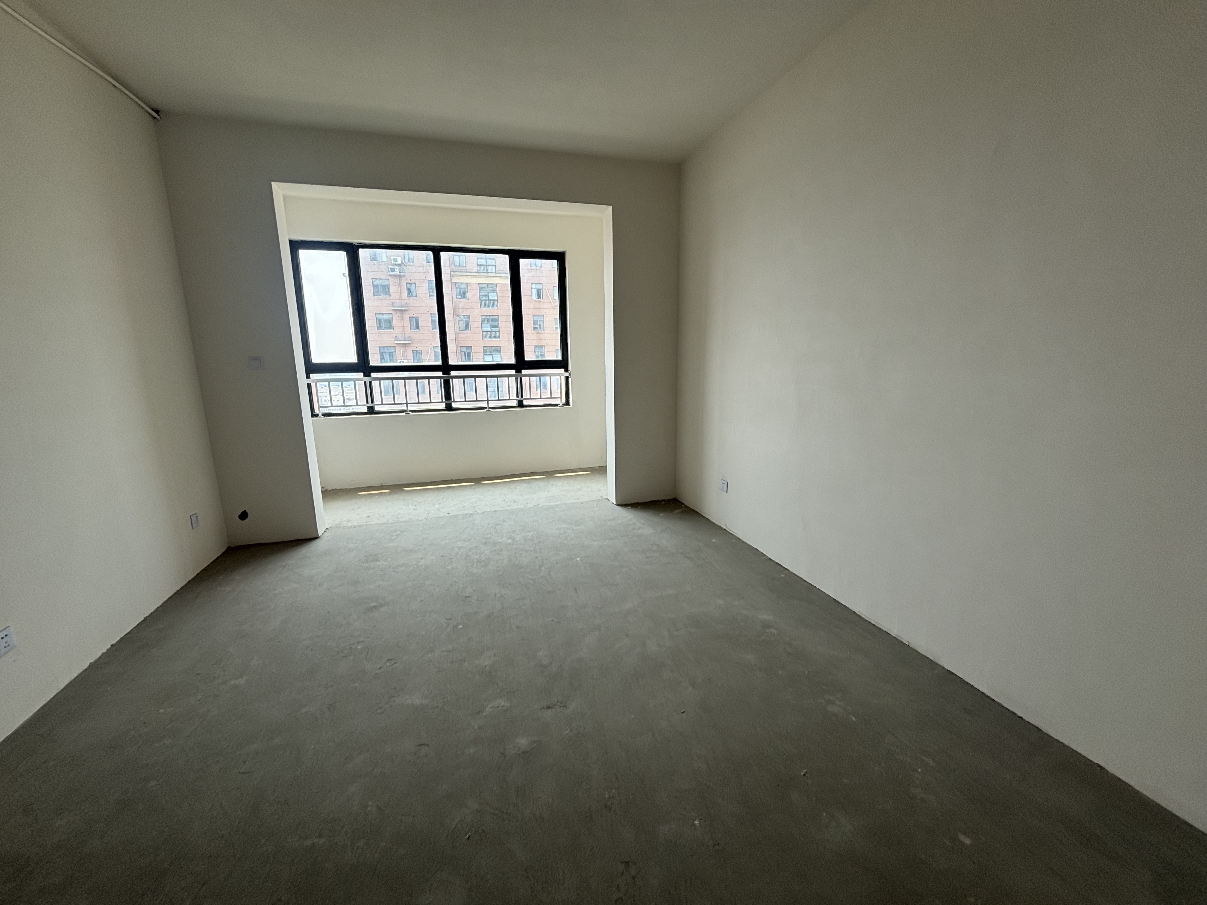 华山朝霞里(朝霞里花苑) 2室2厅1卫 95m²