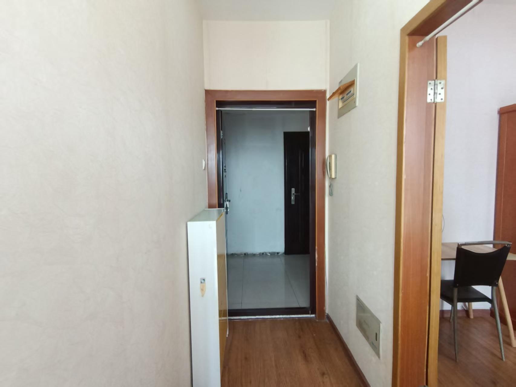 瑞安名邸 1室1厅1卫 39m&sup2;