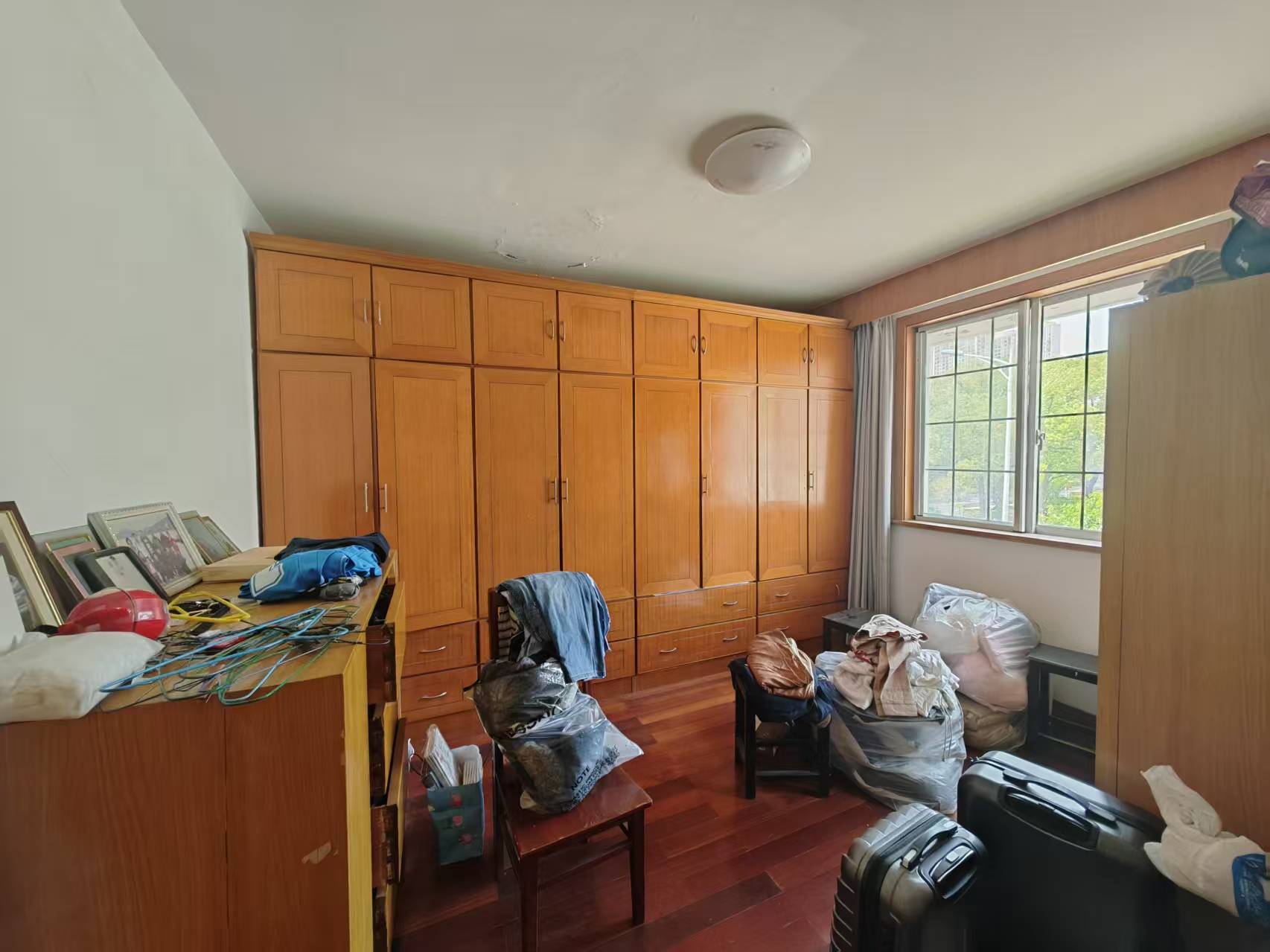 爱玛花苑 4室2厅2卫 285.00m&sup2;