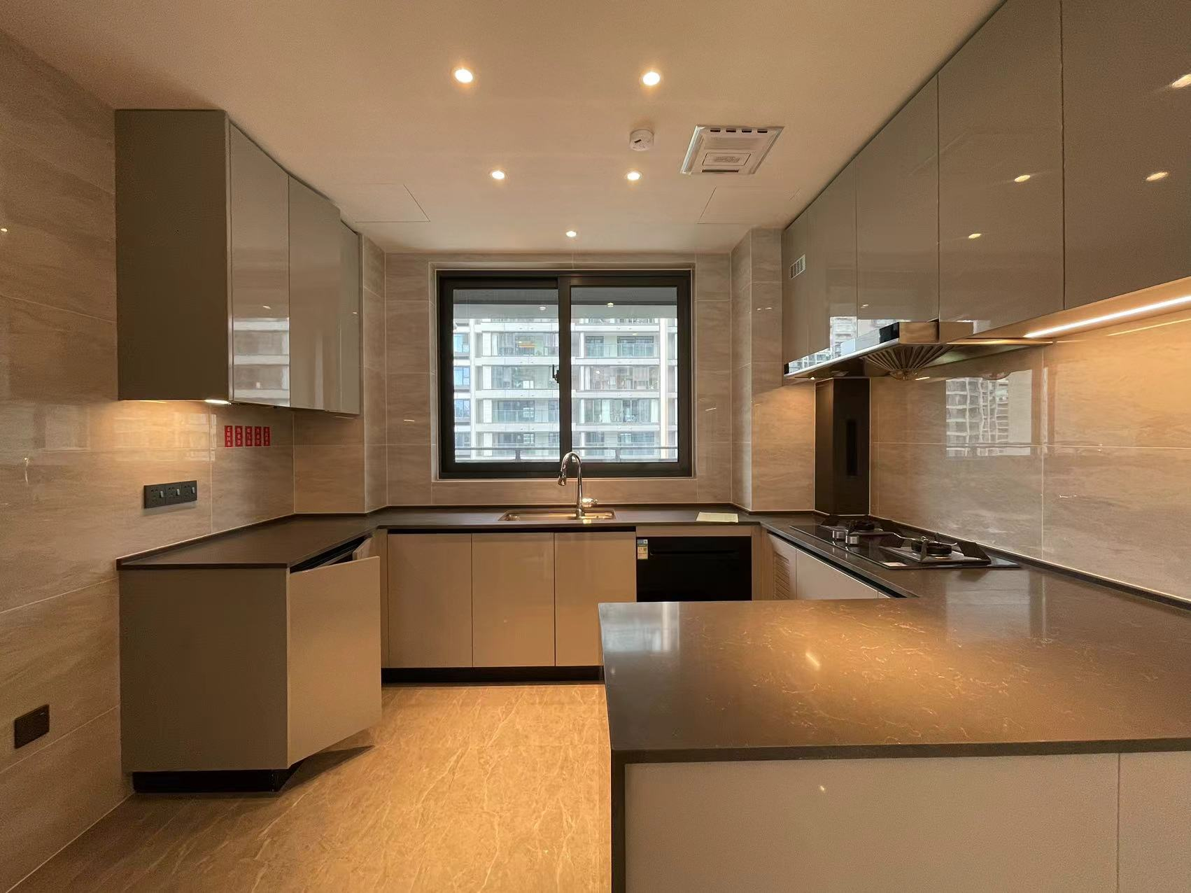 万科方圆 3室2厅2卫 129.59m&sup2;