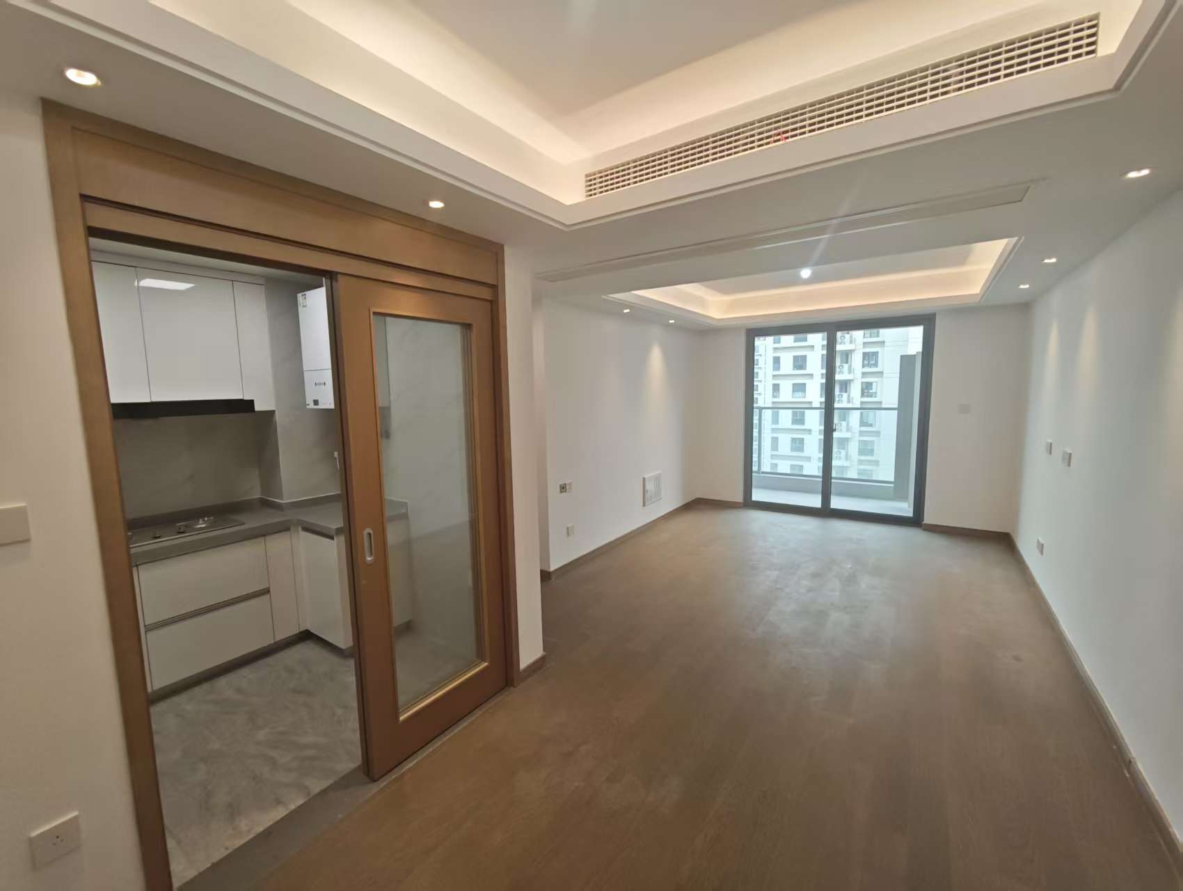 海纳春江 3室1厅1卫 97.2m²