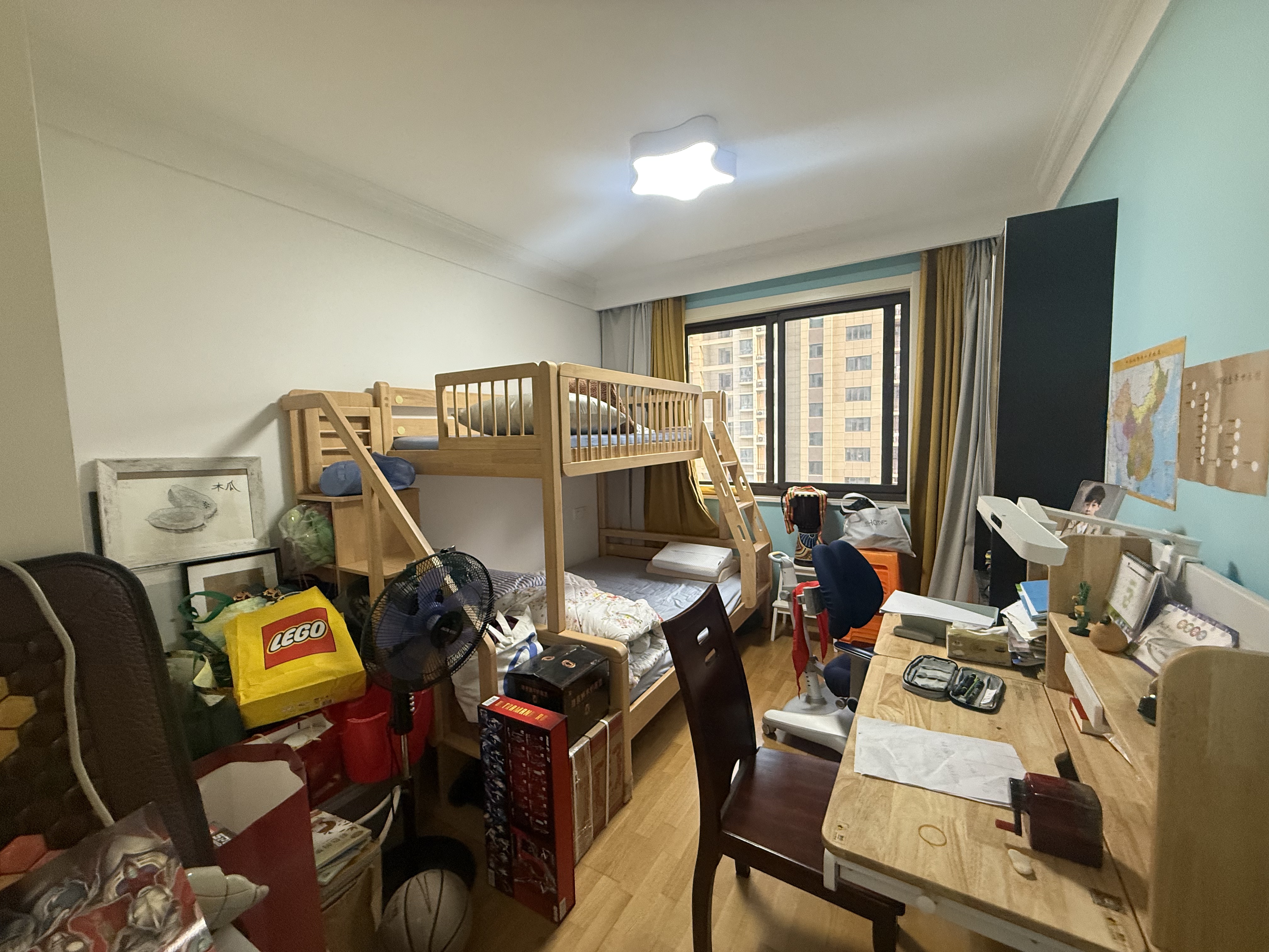 皇家花园北区 3室2厅2卫 129m&sup2;