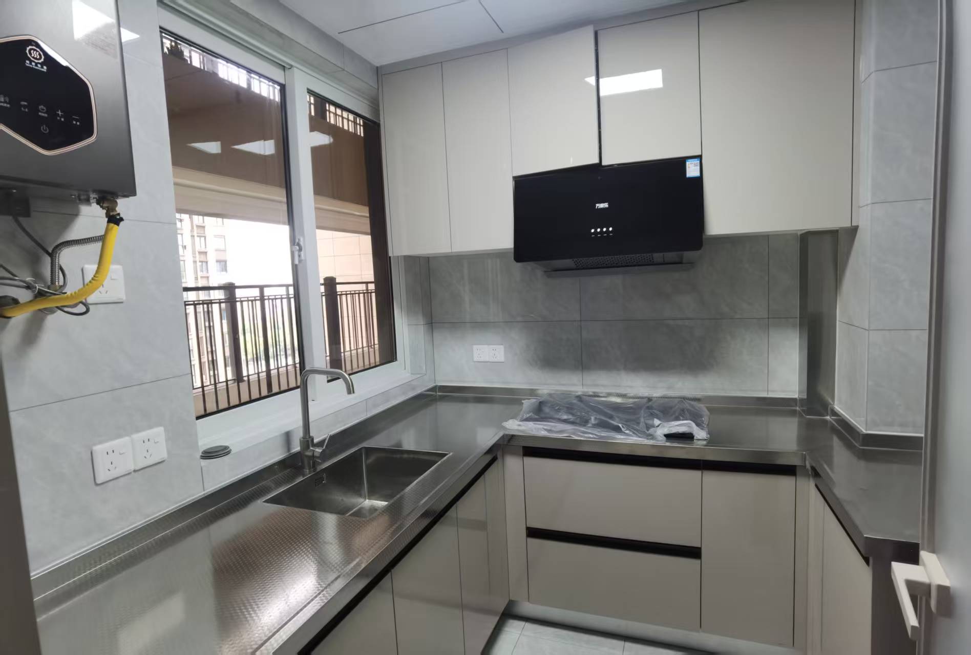 景瑞御府 3室1厅1卫 93m&sup2;