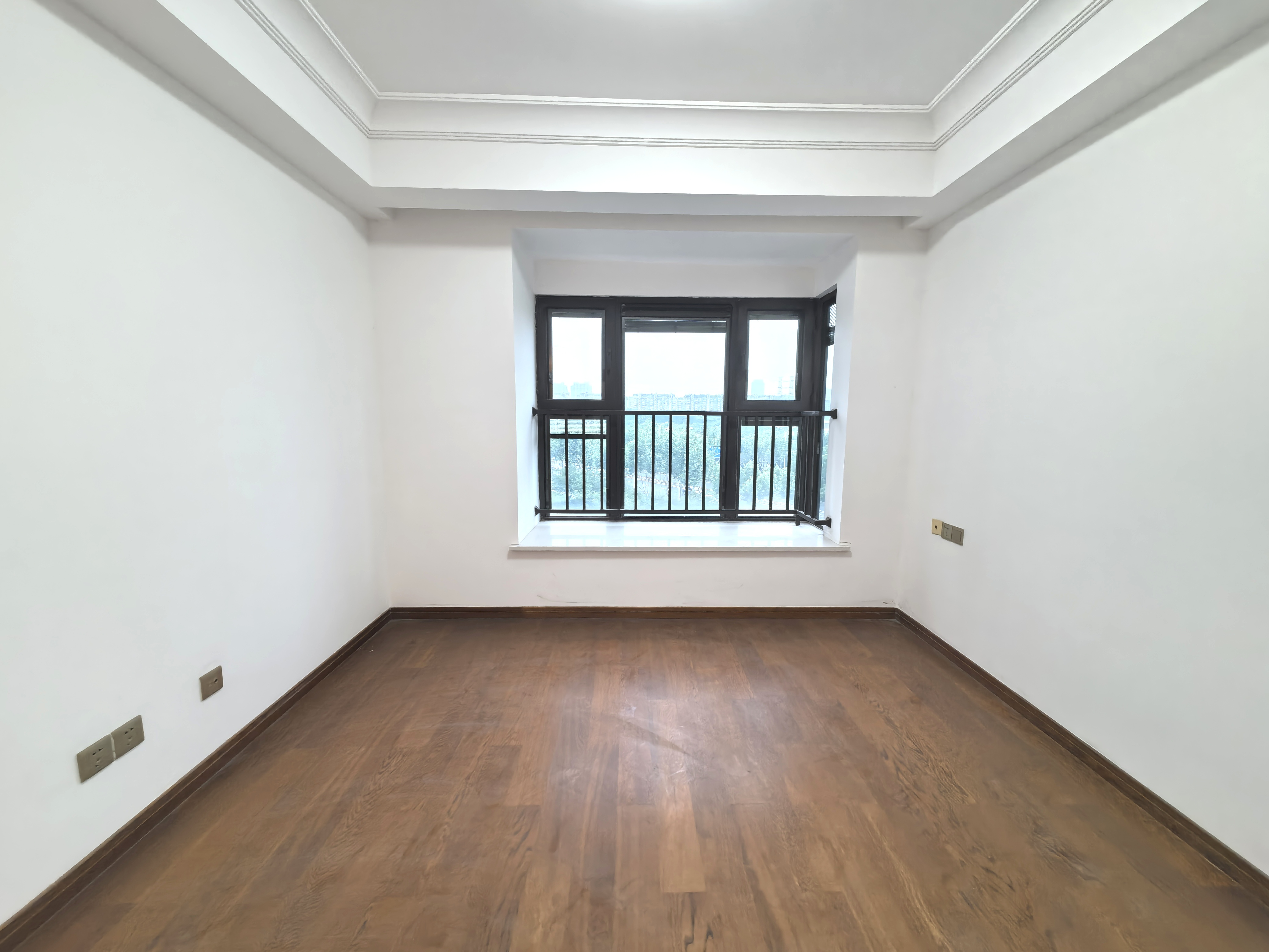 雍华府 3室2厅2卫 115.00m&sup2;