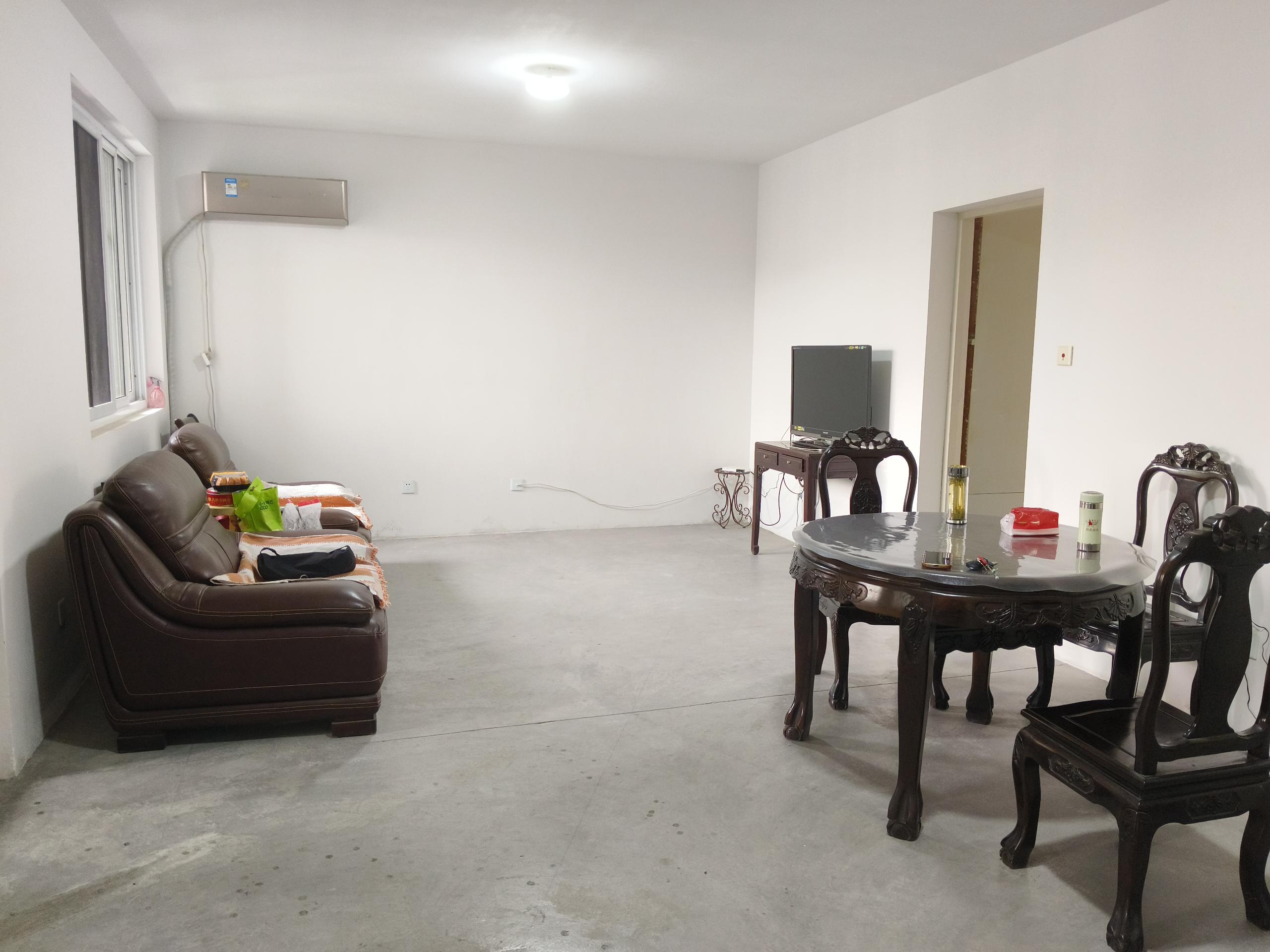 江海东苑 3室2厅1卫 132.00m²