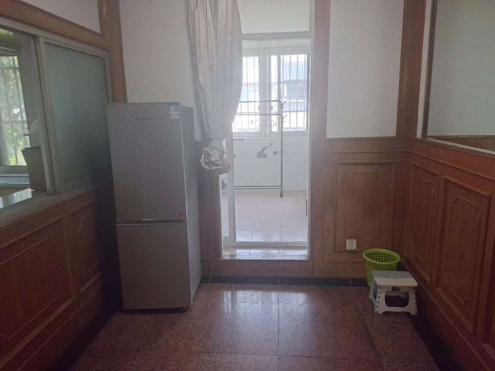 华威园 3室1厅1卫 84.00m²