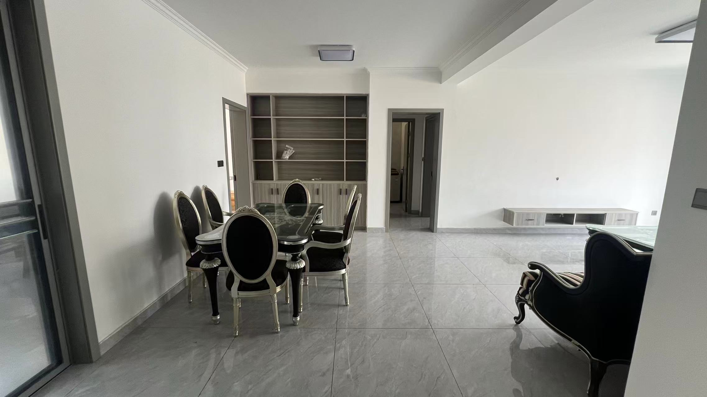 金泰花园B区 3室1厅1卫 125m&sup2;