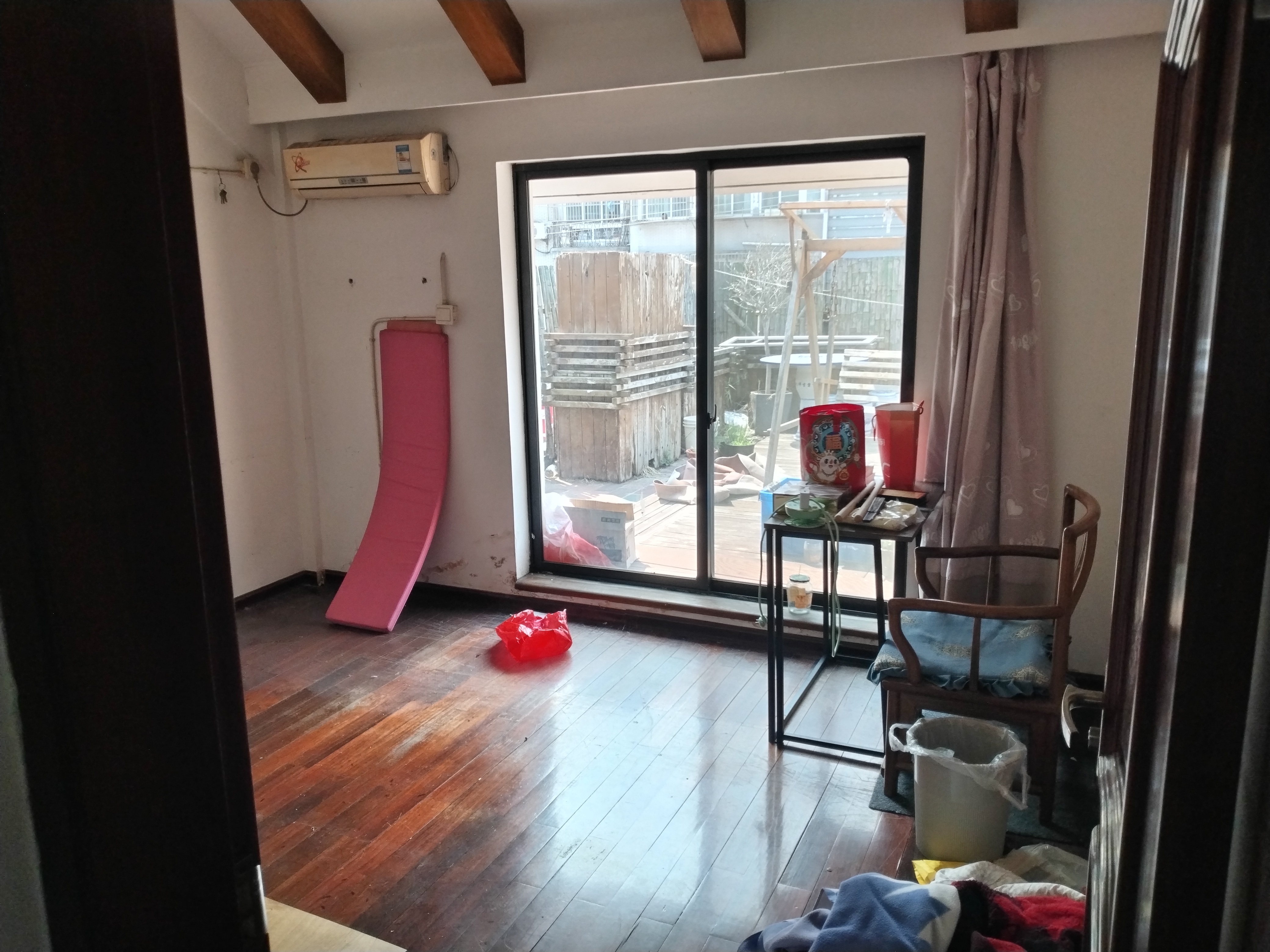 北园新村 7室1厅2卫 200m&sup2;