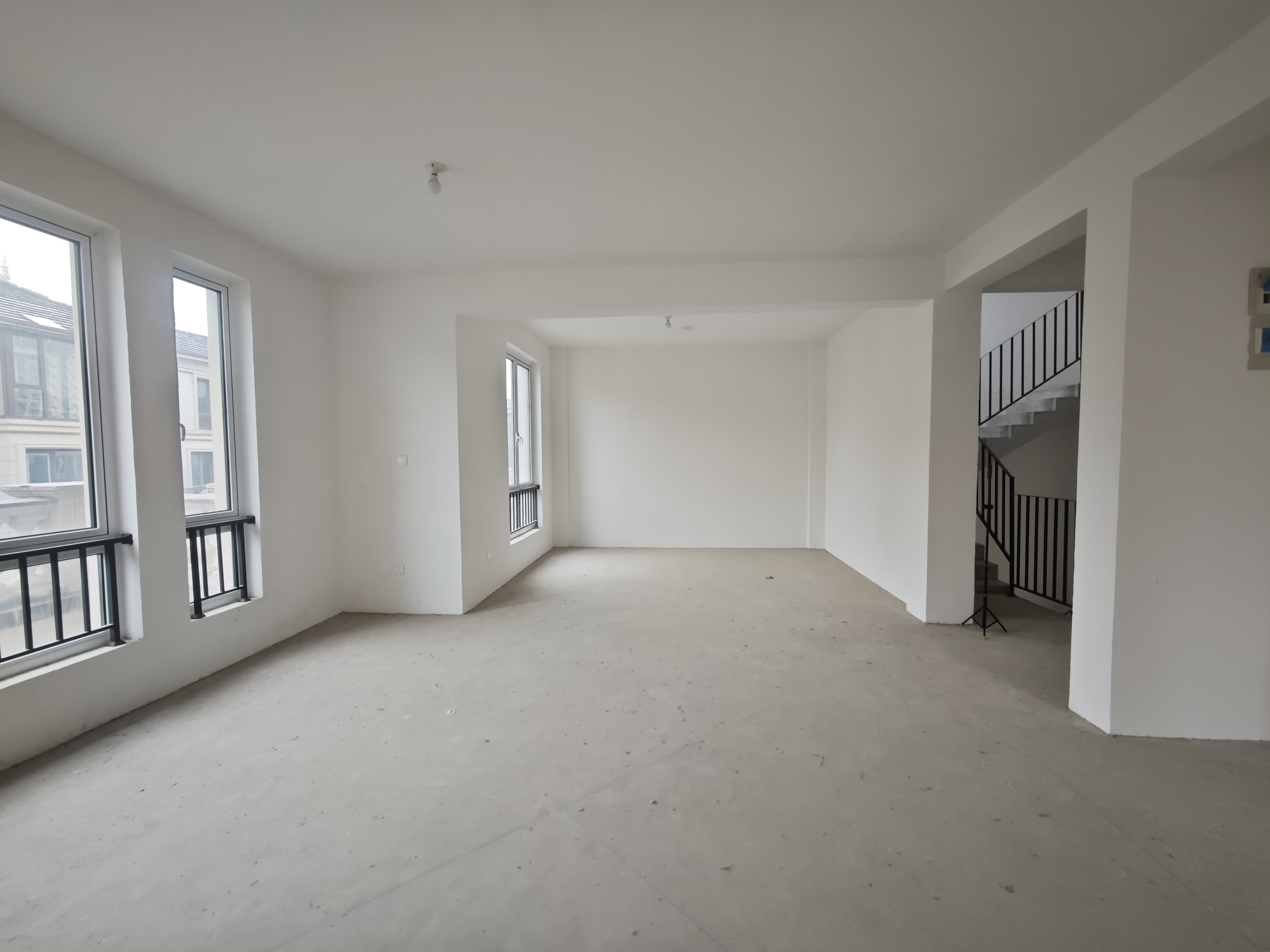 顺发御园 5室2厅4卫 333.57m&sup2;