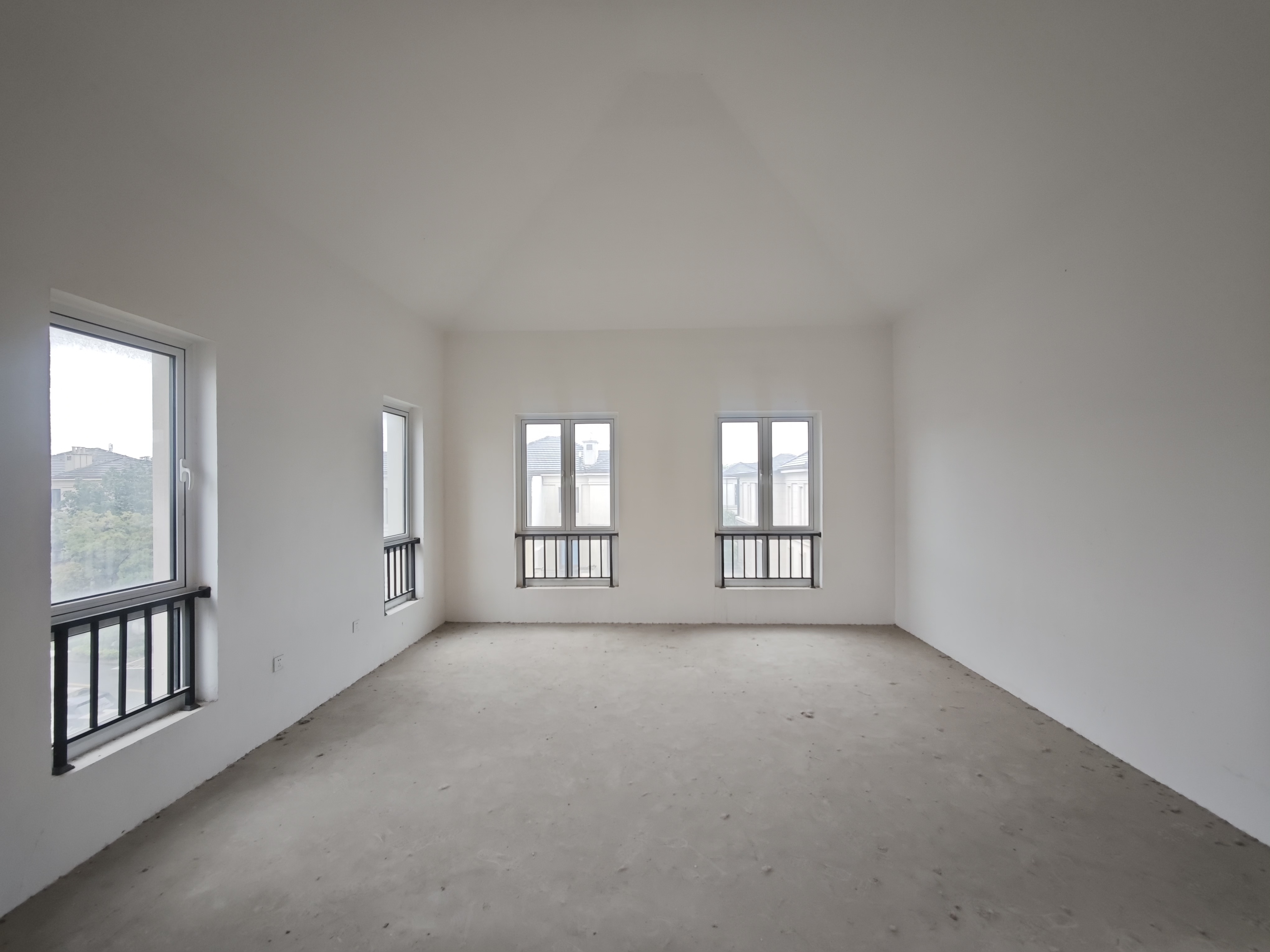 顺发御园 5室2厅4卫 333.57m&sup2;
