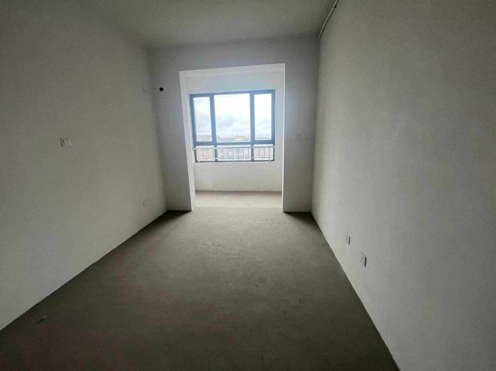 华山花苑六期 3室2厅2卫 125.29m&sup2;