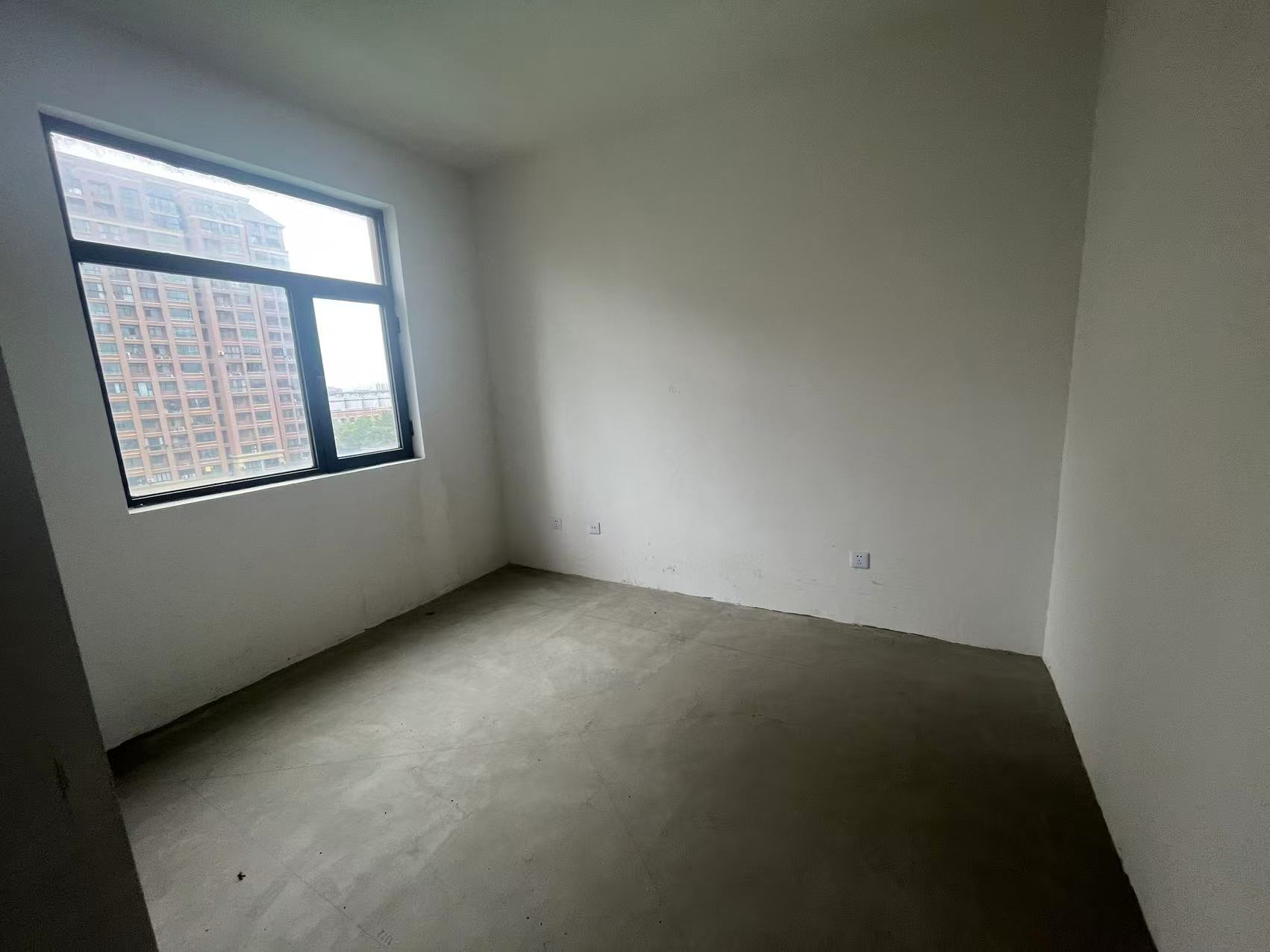 华山花苑六期 3室2厅2卫 125.29m&sup2;