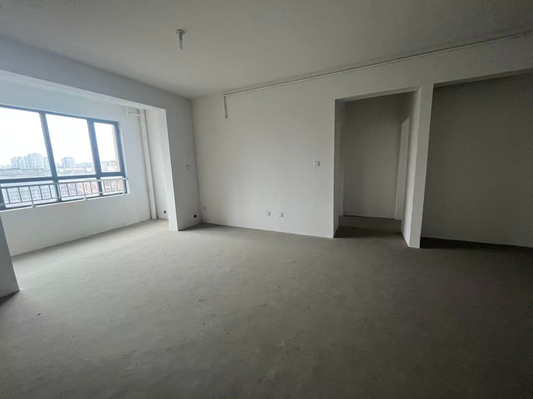华山花苑六期 3室2厅2卫 125.29m&sup2;