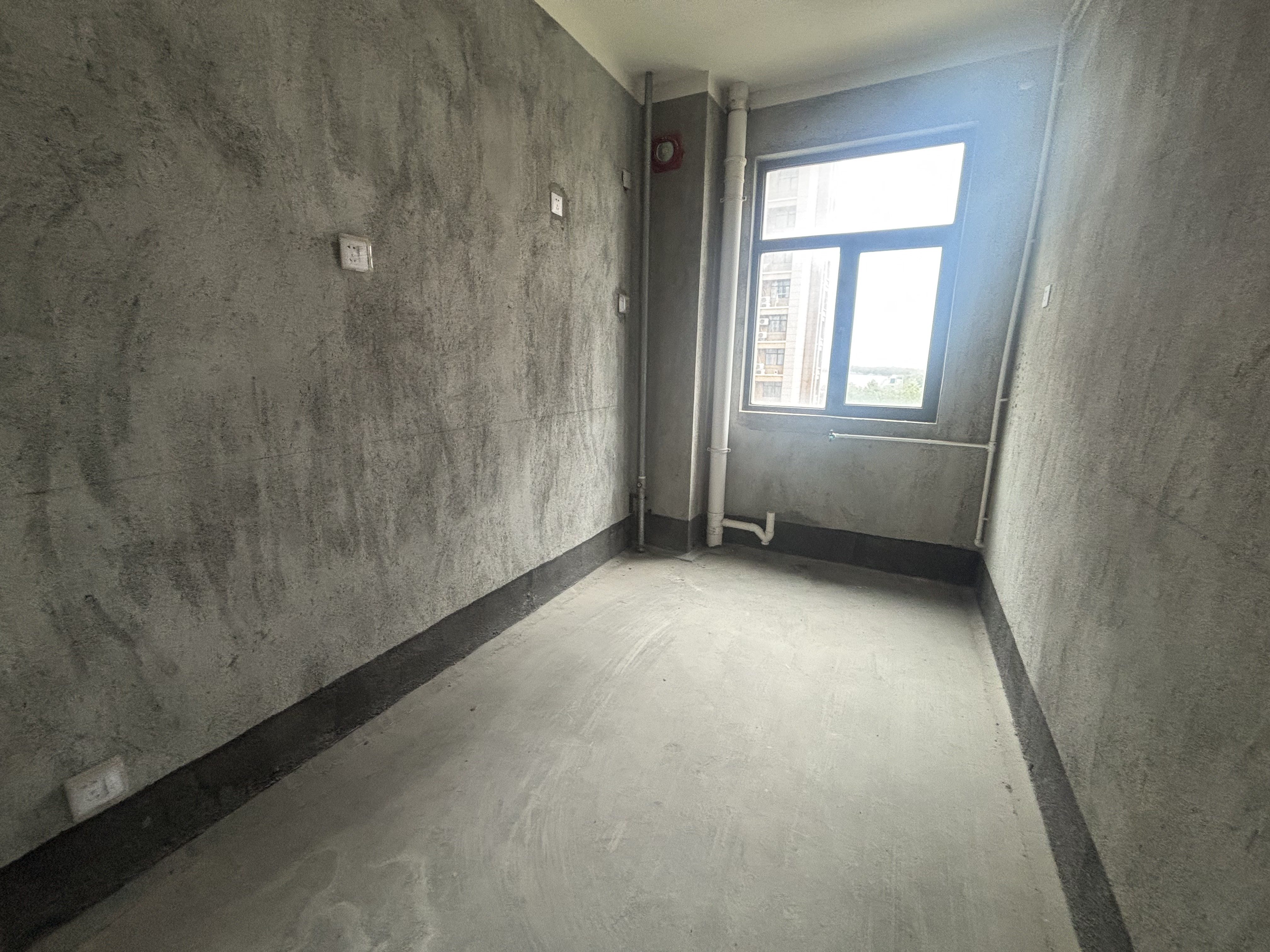 华山花苑六期 3室2厅2卫 125.29m&sup2;