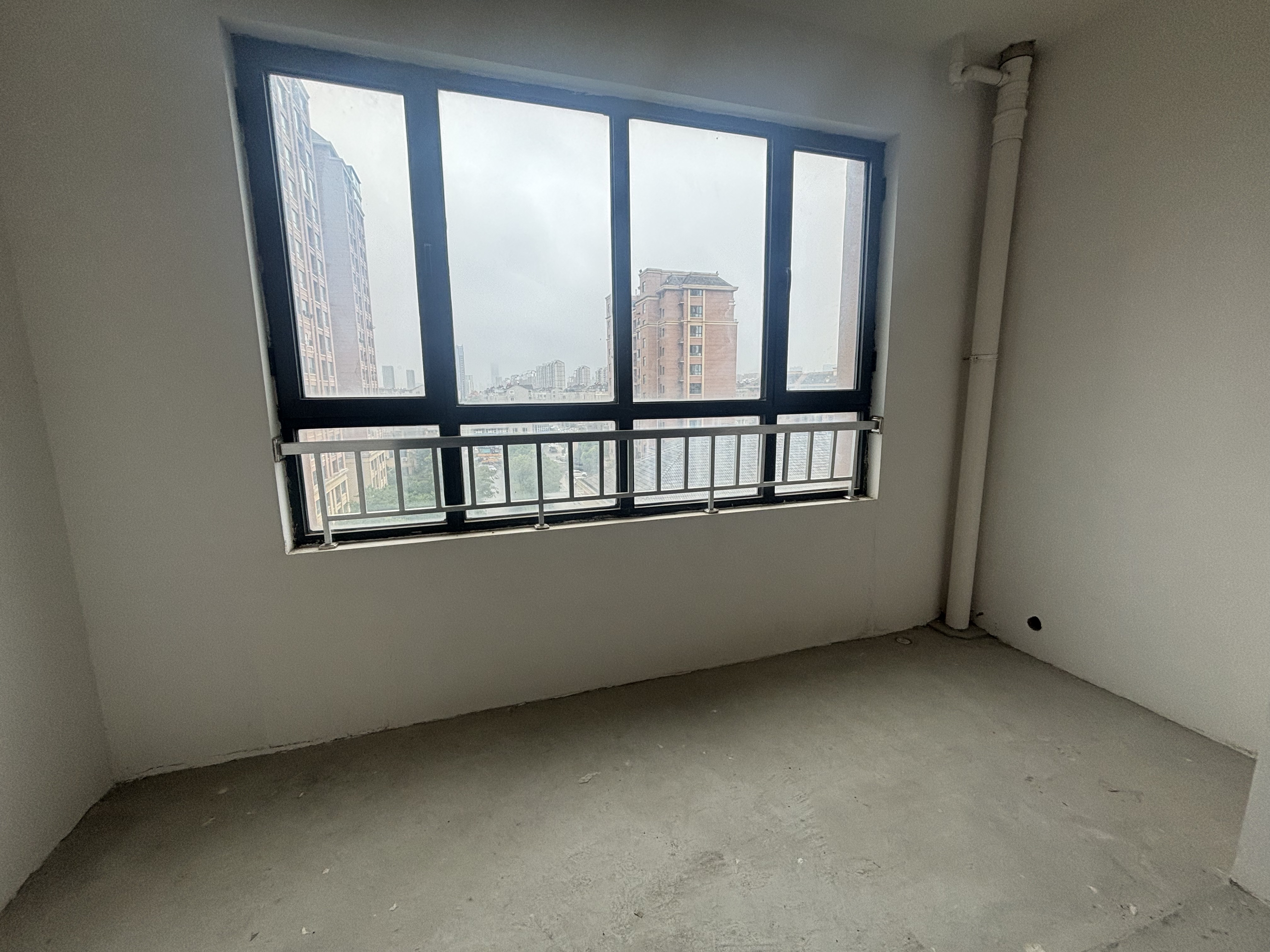 华山花苑六期 3室2厅2卫 125.29m&sup2;