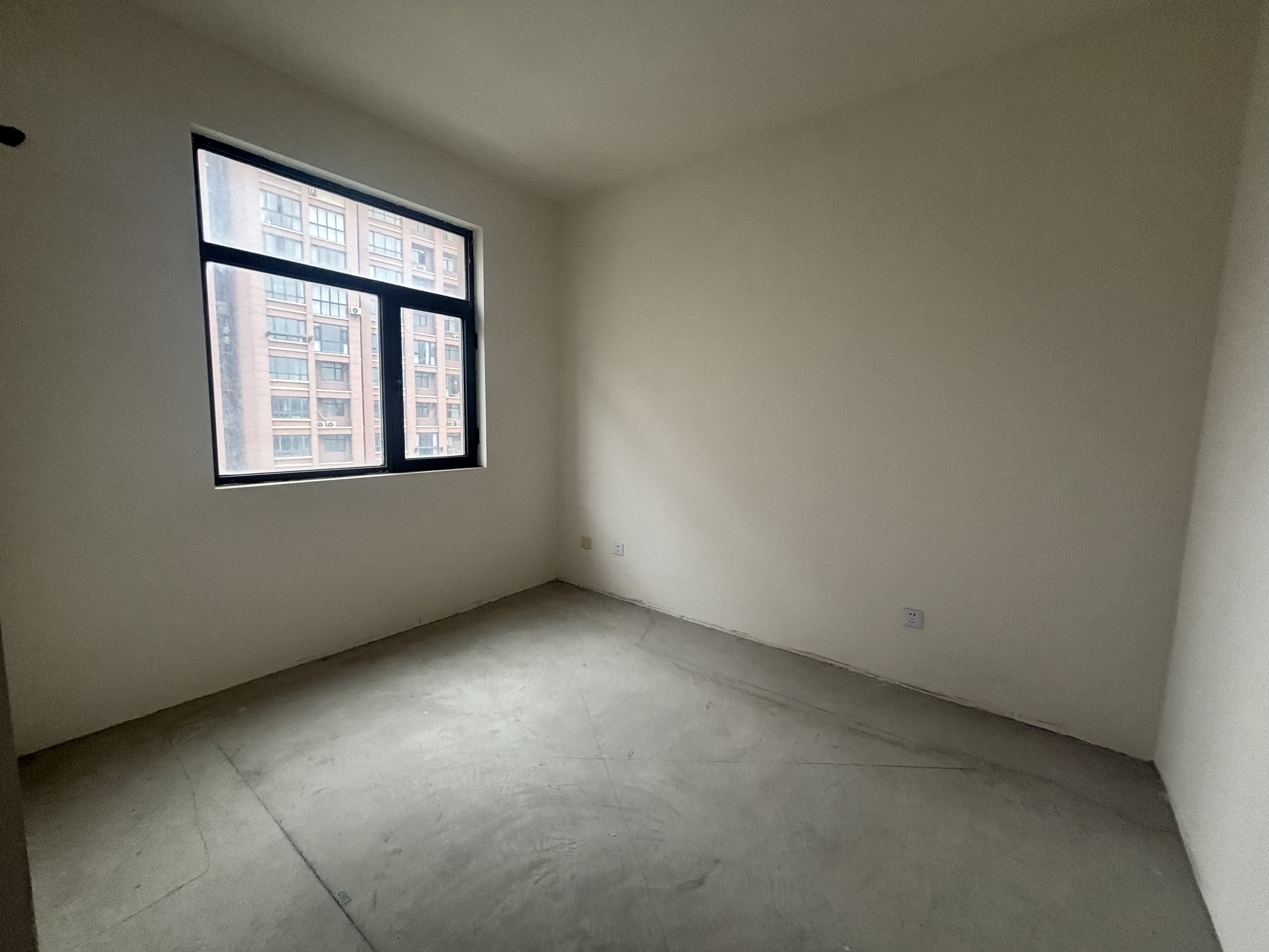 华山花苑六期 3室2厅2卫 125.29m&sup2;