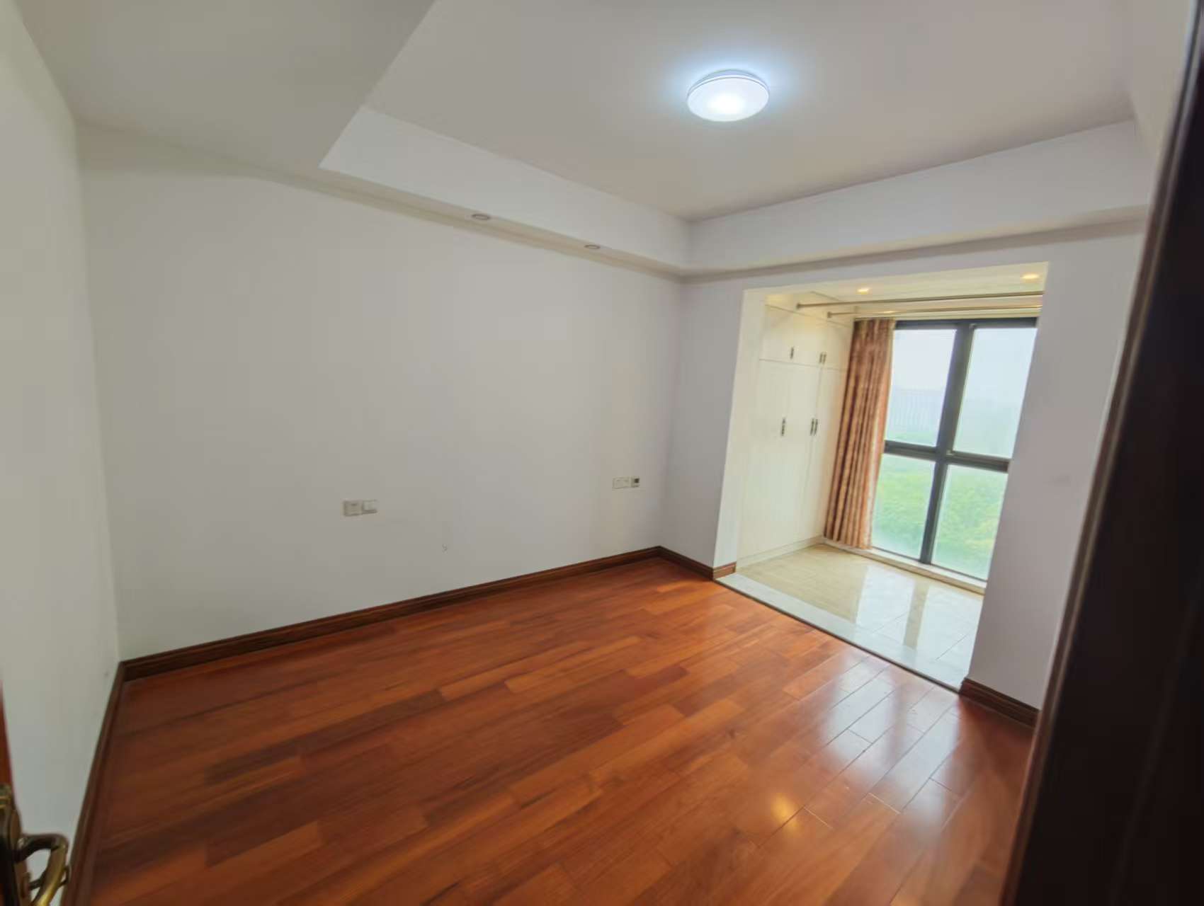 中南世纪城北区 3室2厅2卫 166.69m&sup2;