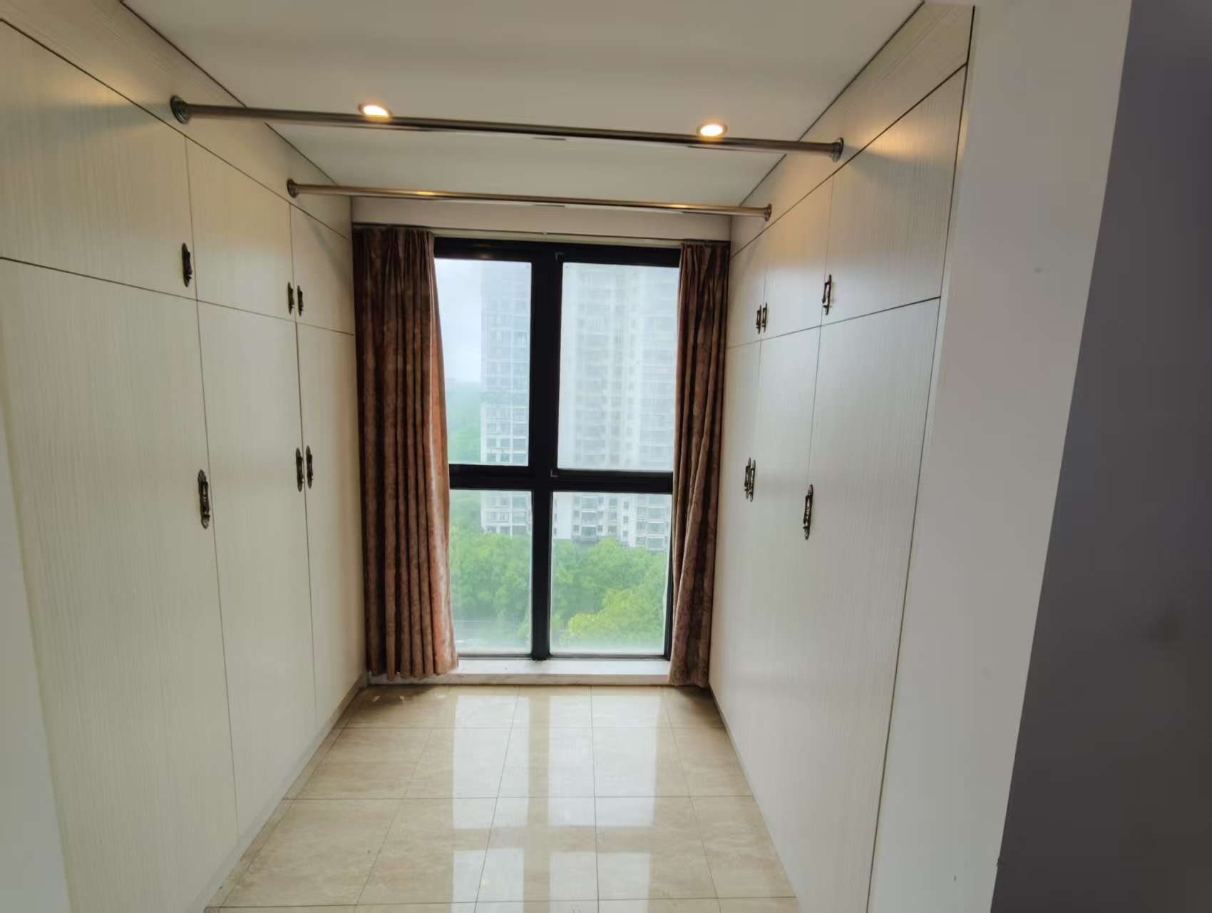 中南世纪城北区 3室2厅2卫 166.69m&sup2;