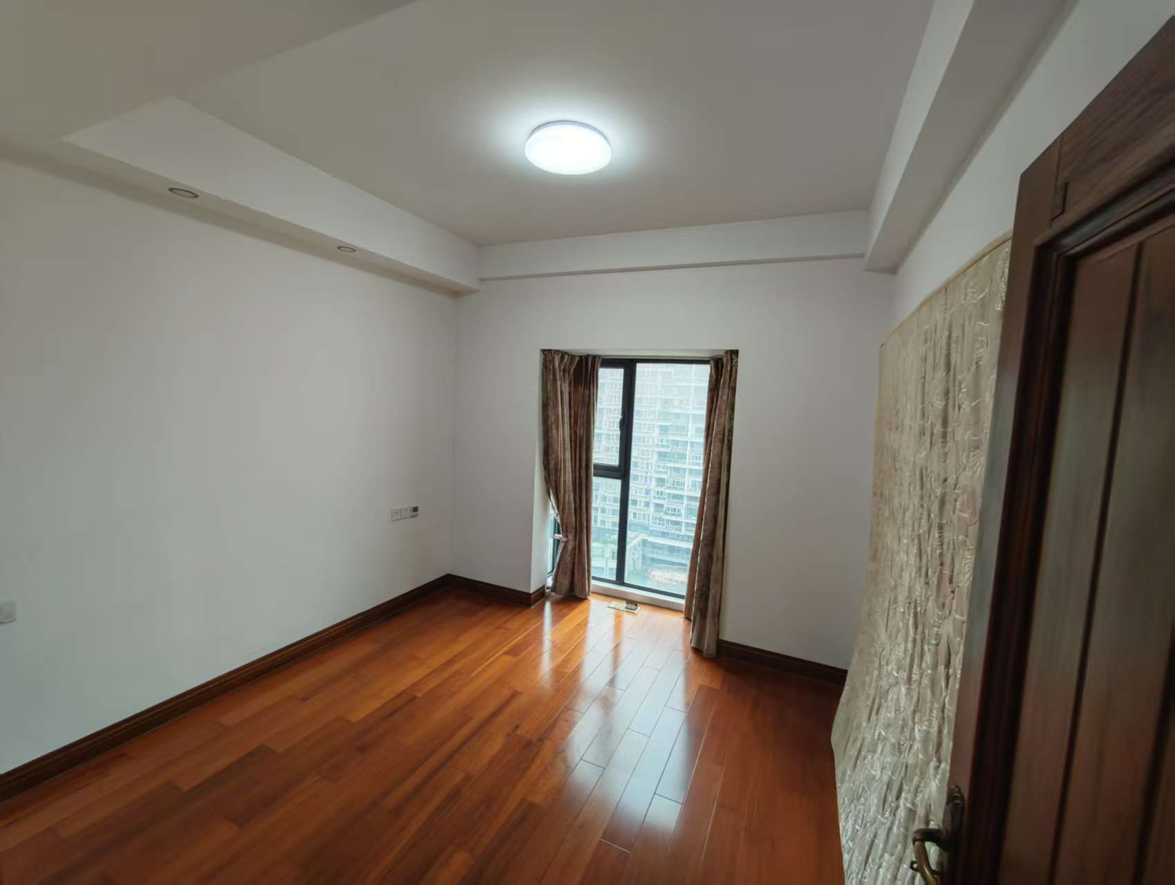 中南世纪城北区 3室2厅2卫 166.69m&sup2;