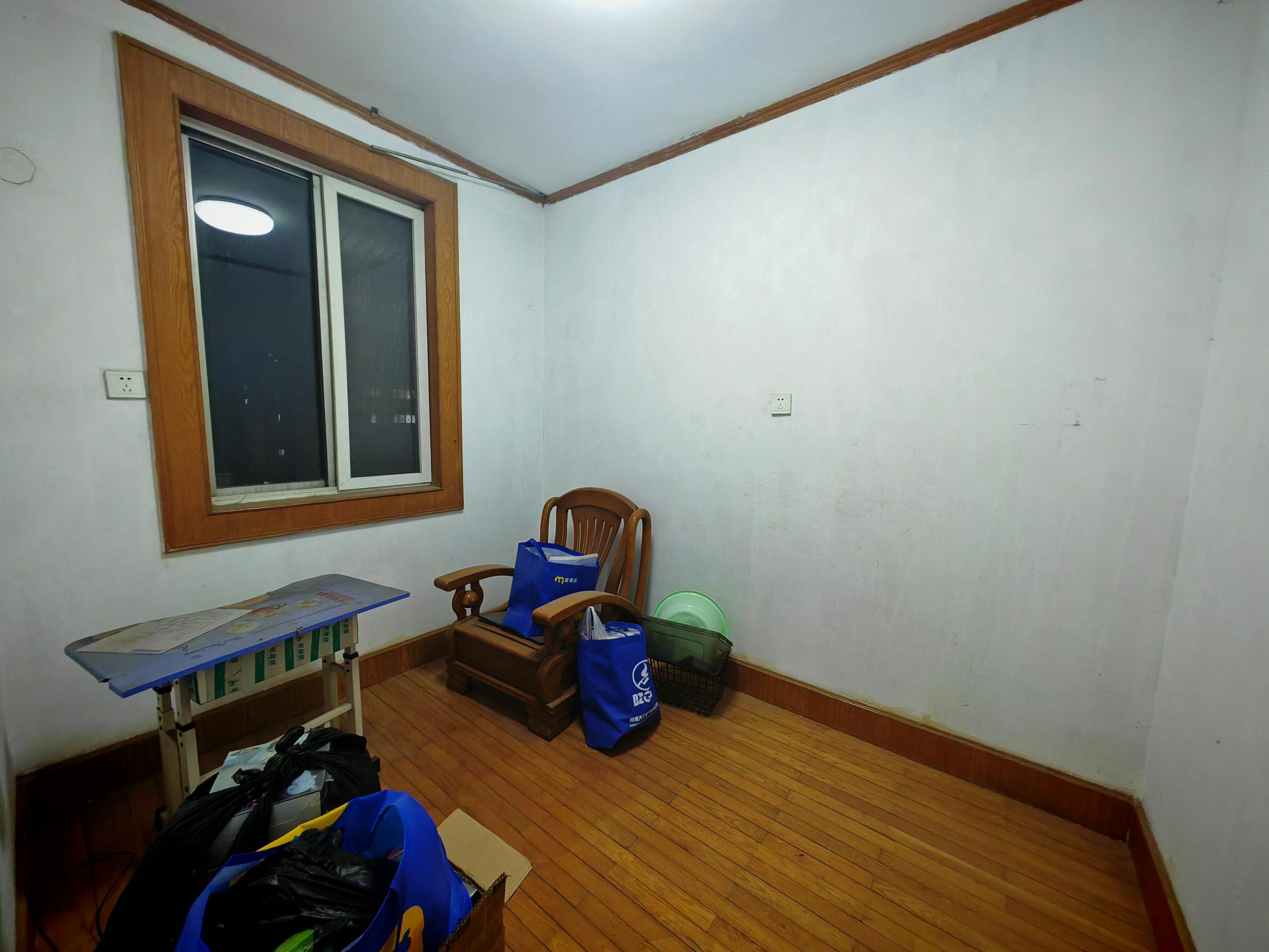 学田苑 3室1厅1卫 77m&sup2;