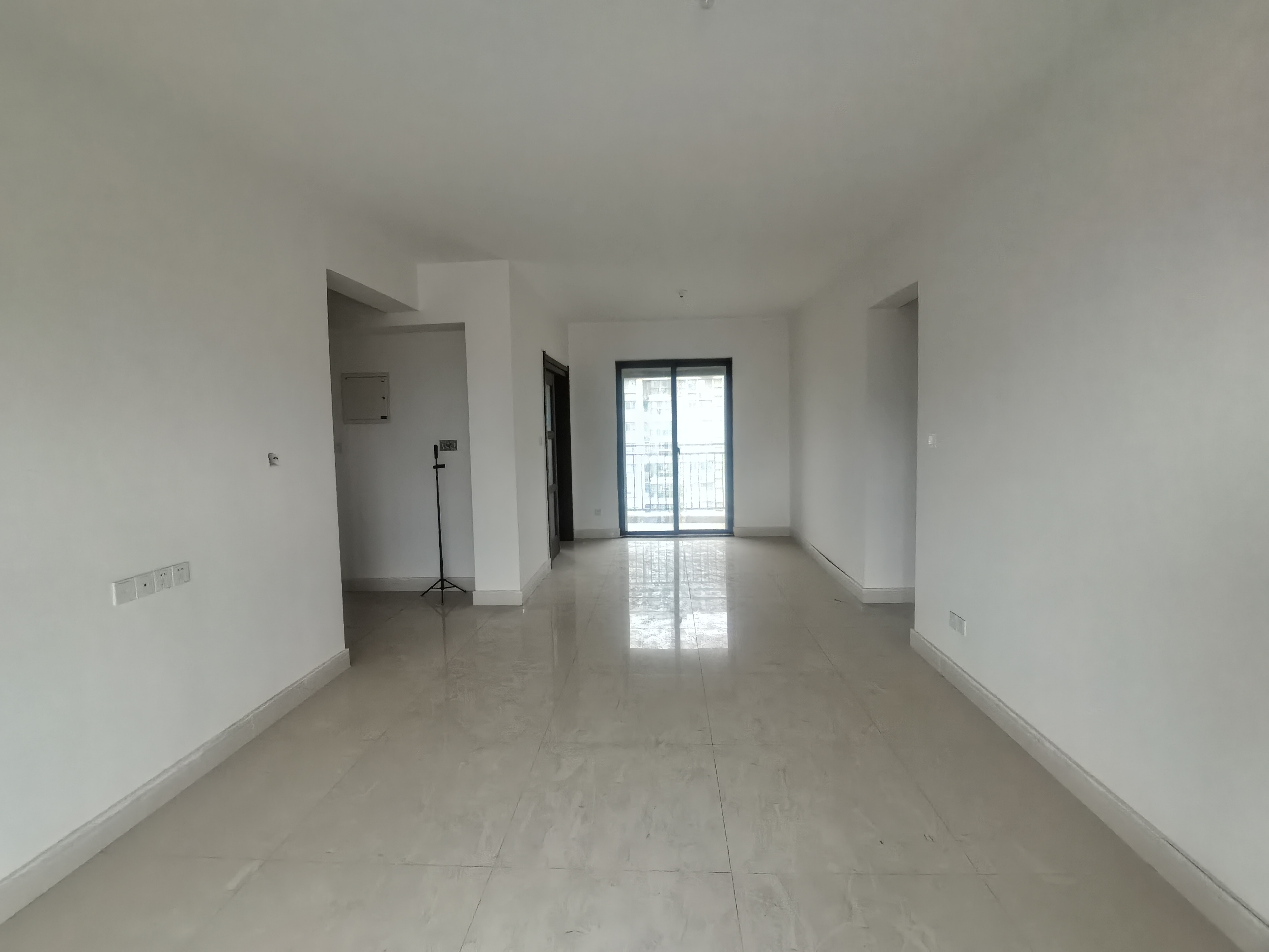 碧桂园御湖半岛 3室2厅2卫 136m²