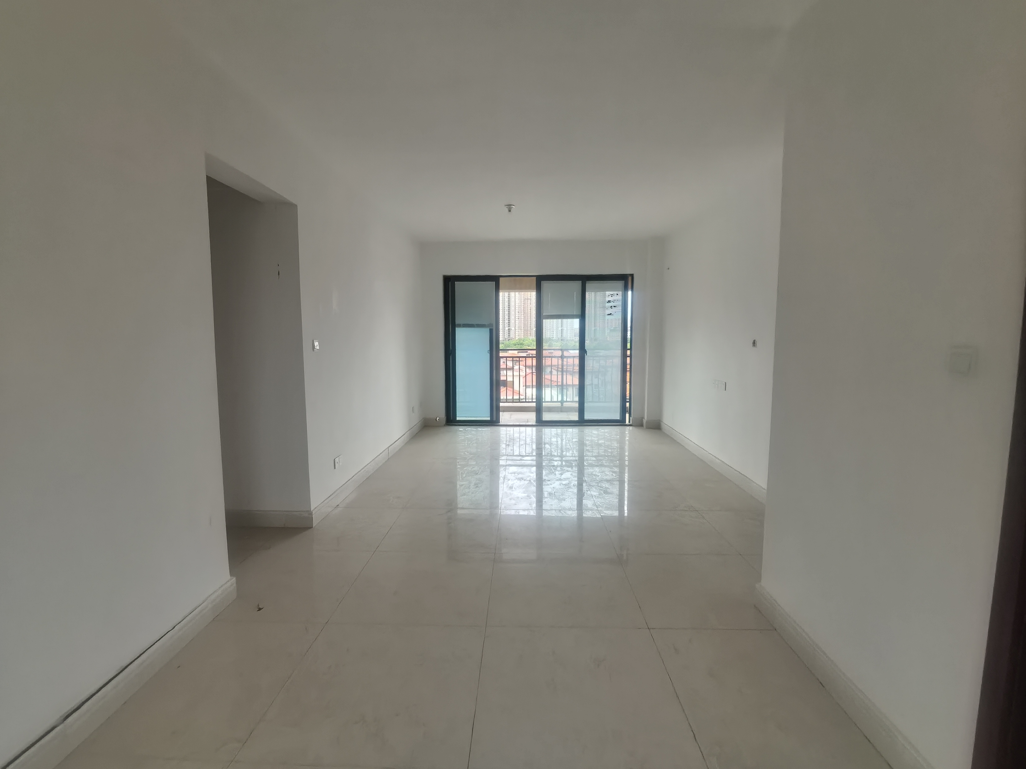 碧桂园御湖半岛 3室2厅2卫 136m&sup2;