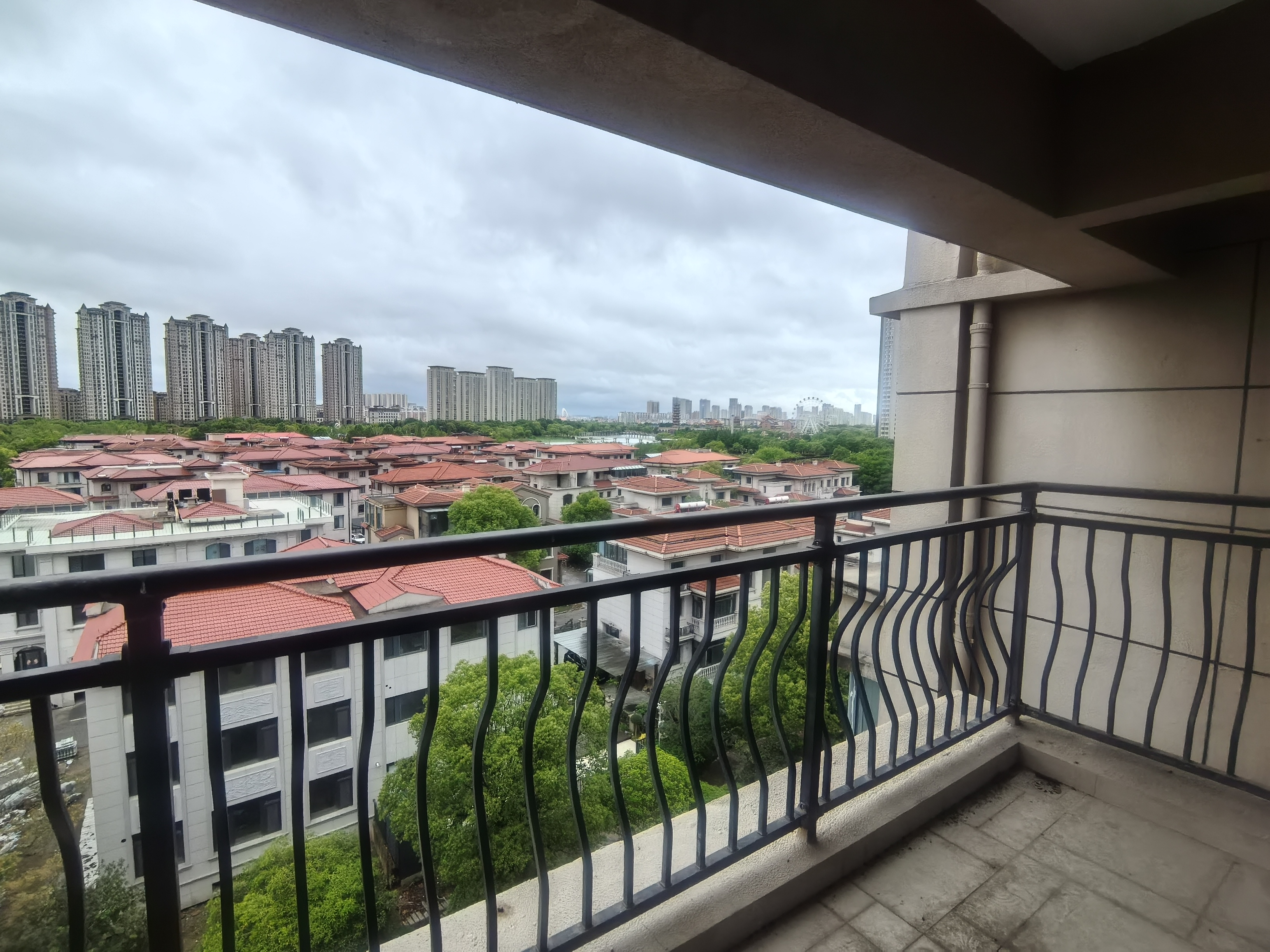 碧桂园御湖半岛 3室2厅2卫 136m&sup2;