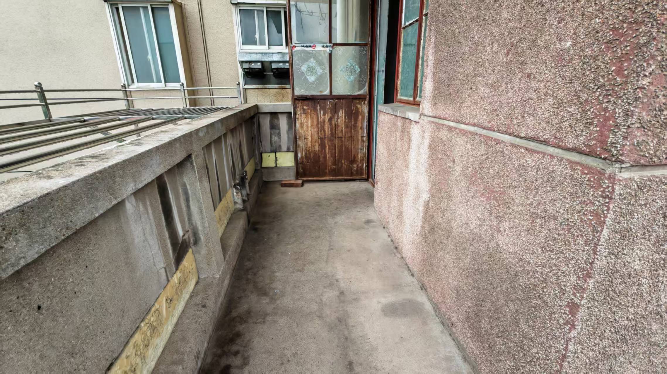 虹桥新村(朝霞路) 3室1厅1卫 72m&sup2;
