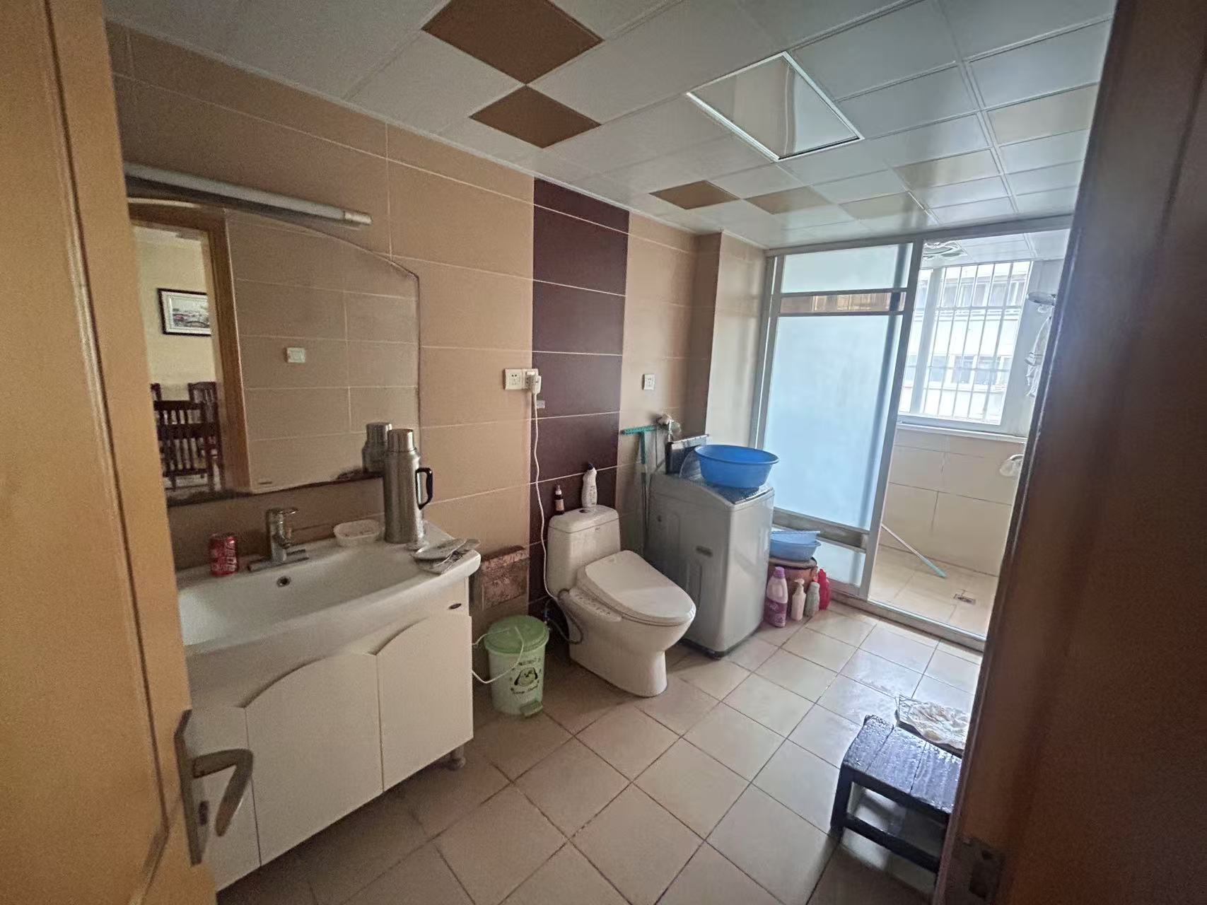 怡园新邸 3室2厅1卫 127m&sup2;