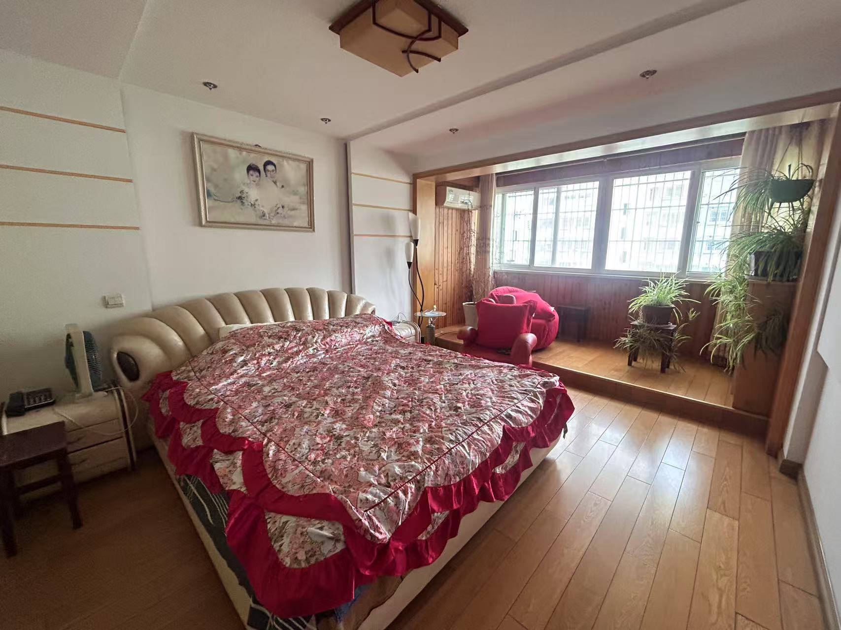 怡园新邸 3室2厅1卫 127m&sup2;