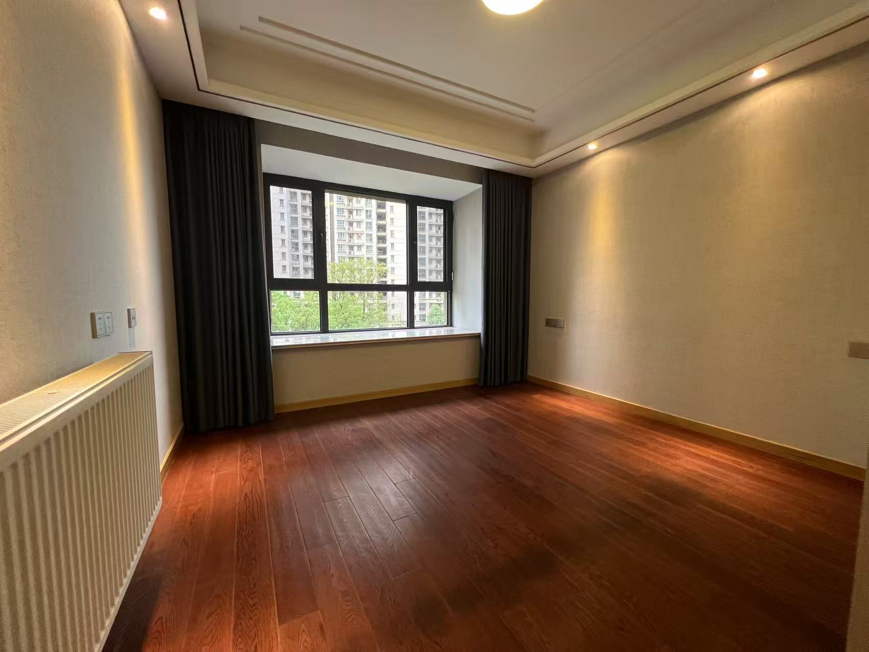 中南世纪花城三期 3室2厅2卫 124.65m&sup2;