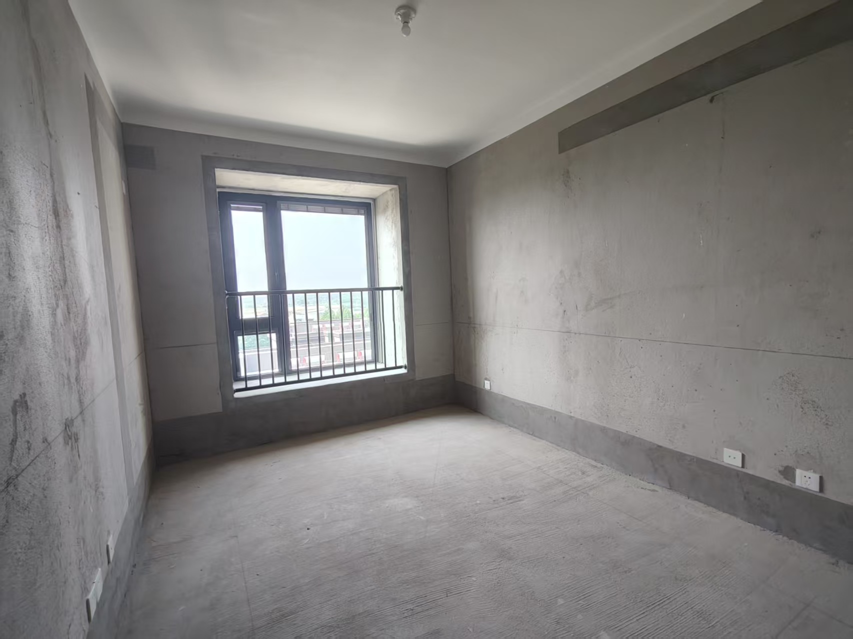 神辉上麟府 5室2厅3卫 189.00m&sup2;