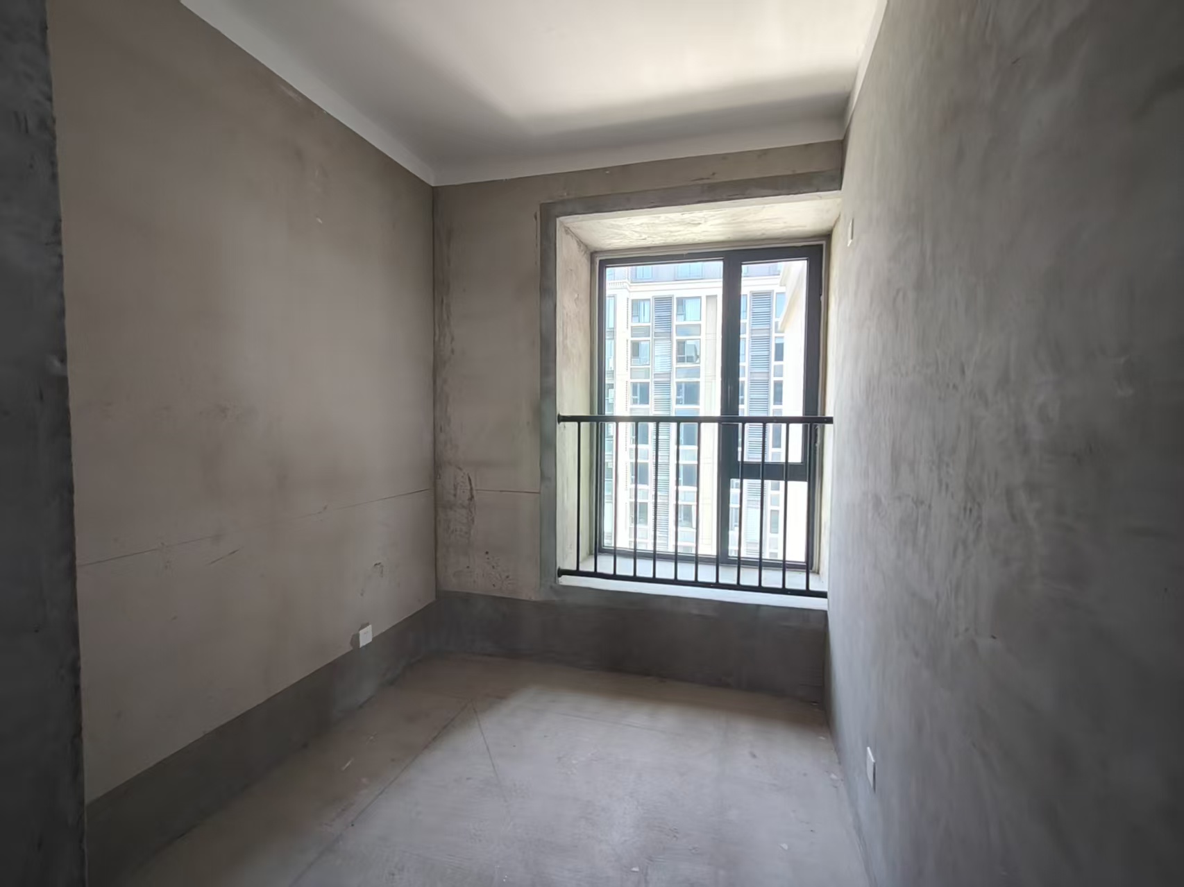 神辉上麟府 5室2厅3卫 189.00m&sup2;