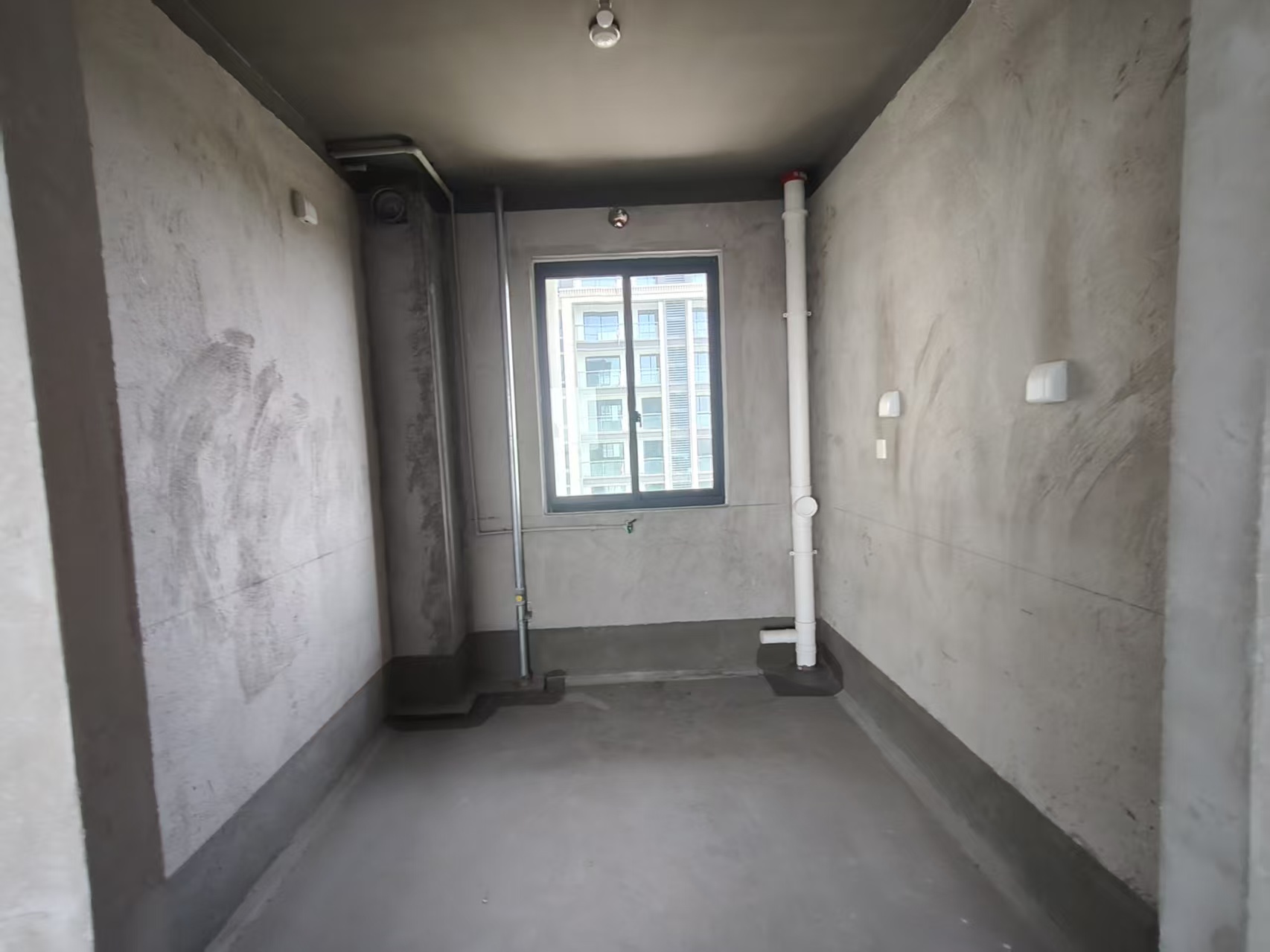 神辉上麟府 5室2厅3卫 189.00m&sup2;
