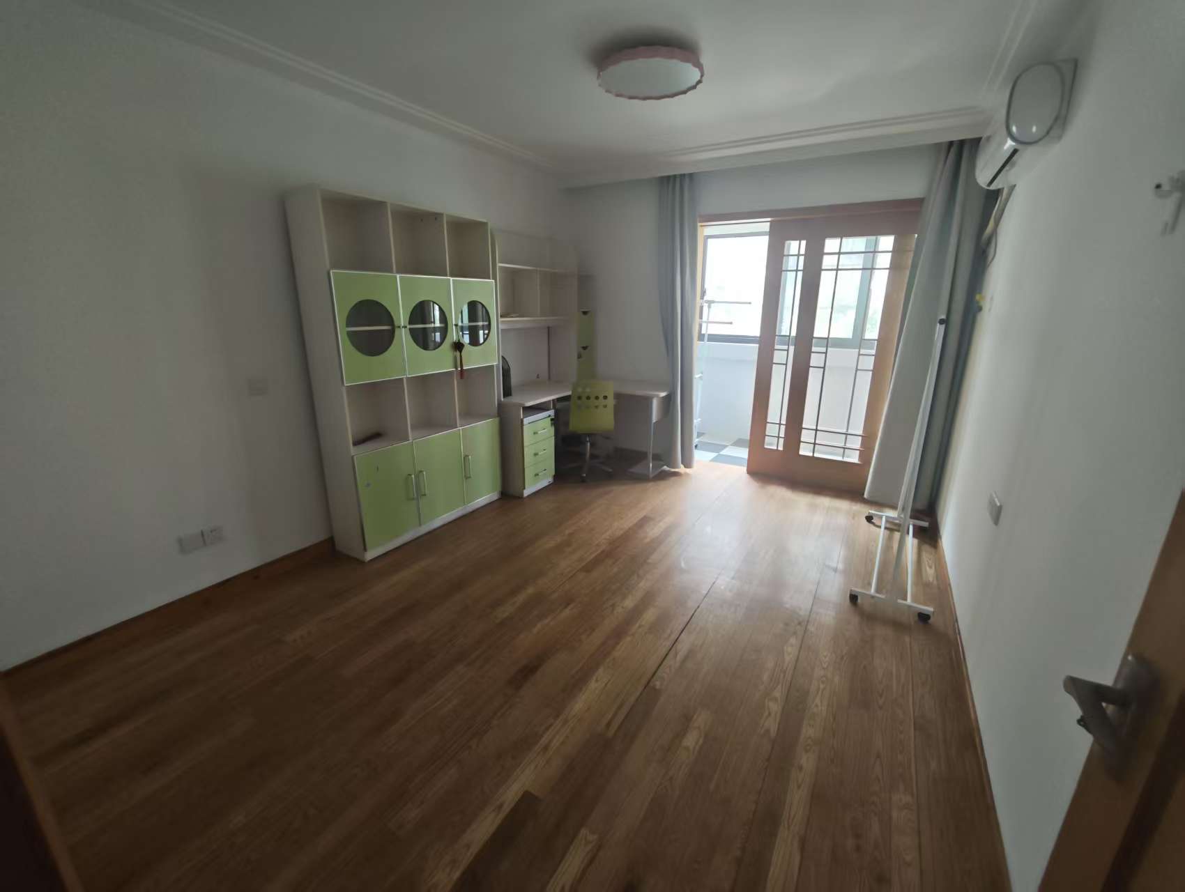 文峰花苑 2室1厅1卫 92m&sup2;