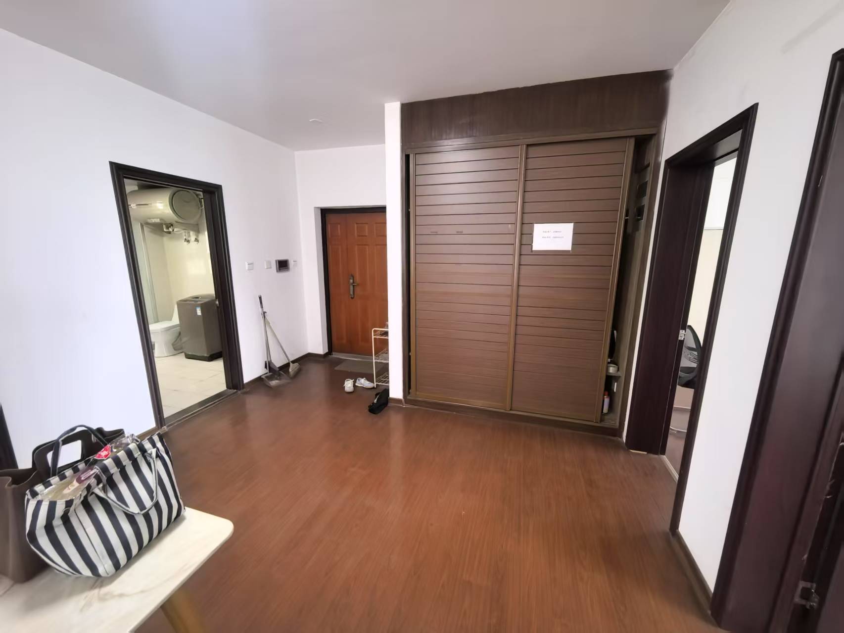 城市嘉苑 4室2厅1卫 136.00m&sup2;