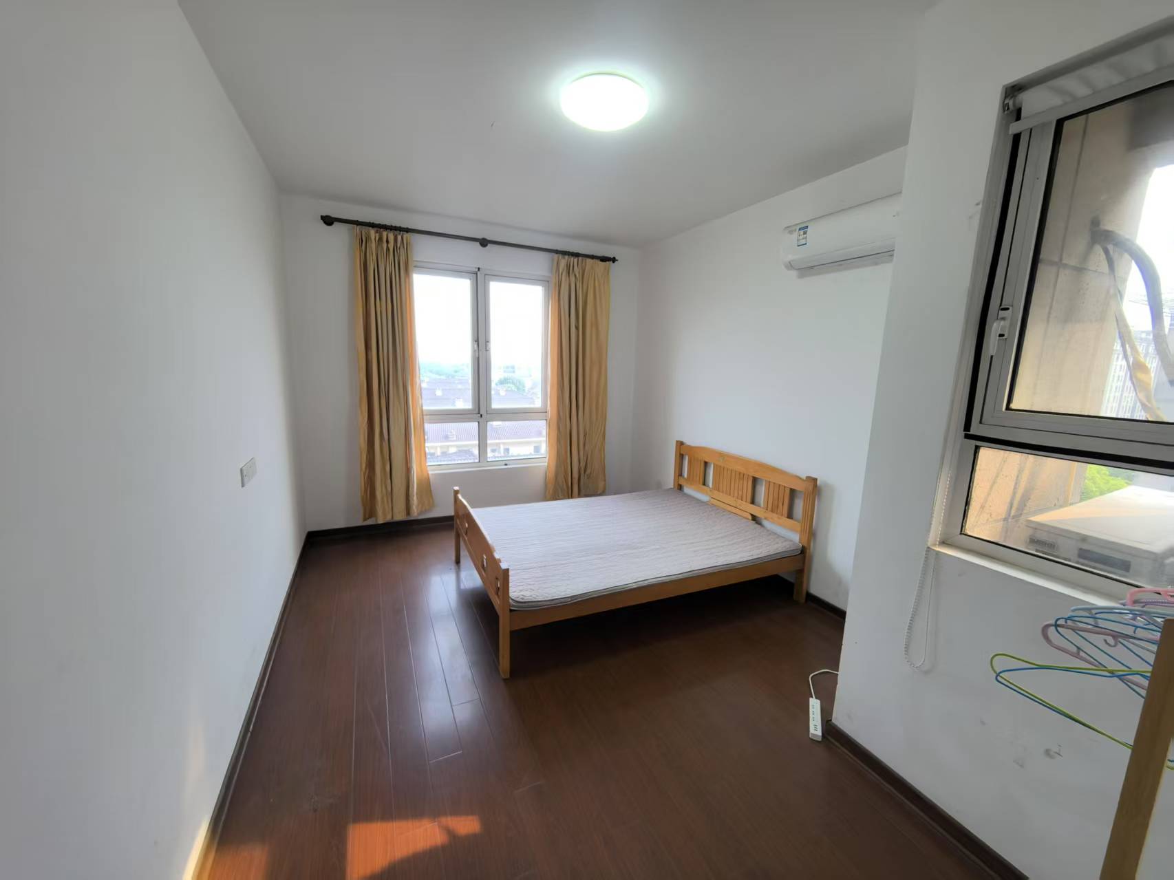 城市嘉苑 4室2厅1卫 136.00m&sup2;