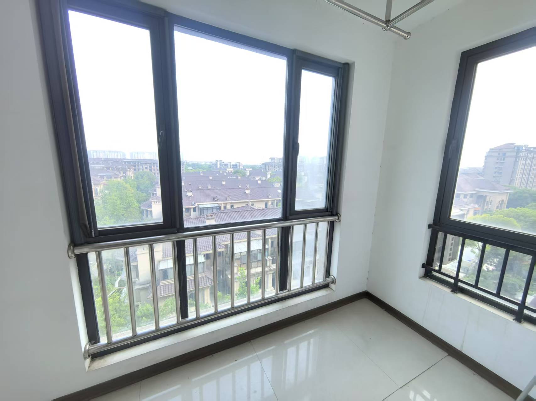 城市嘉苑 4室2厅1卫 136.00m&sup2;