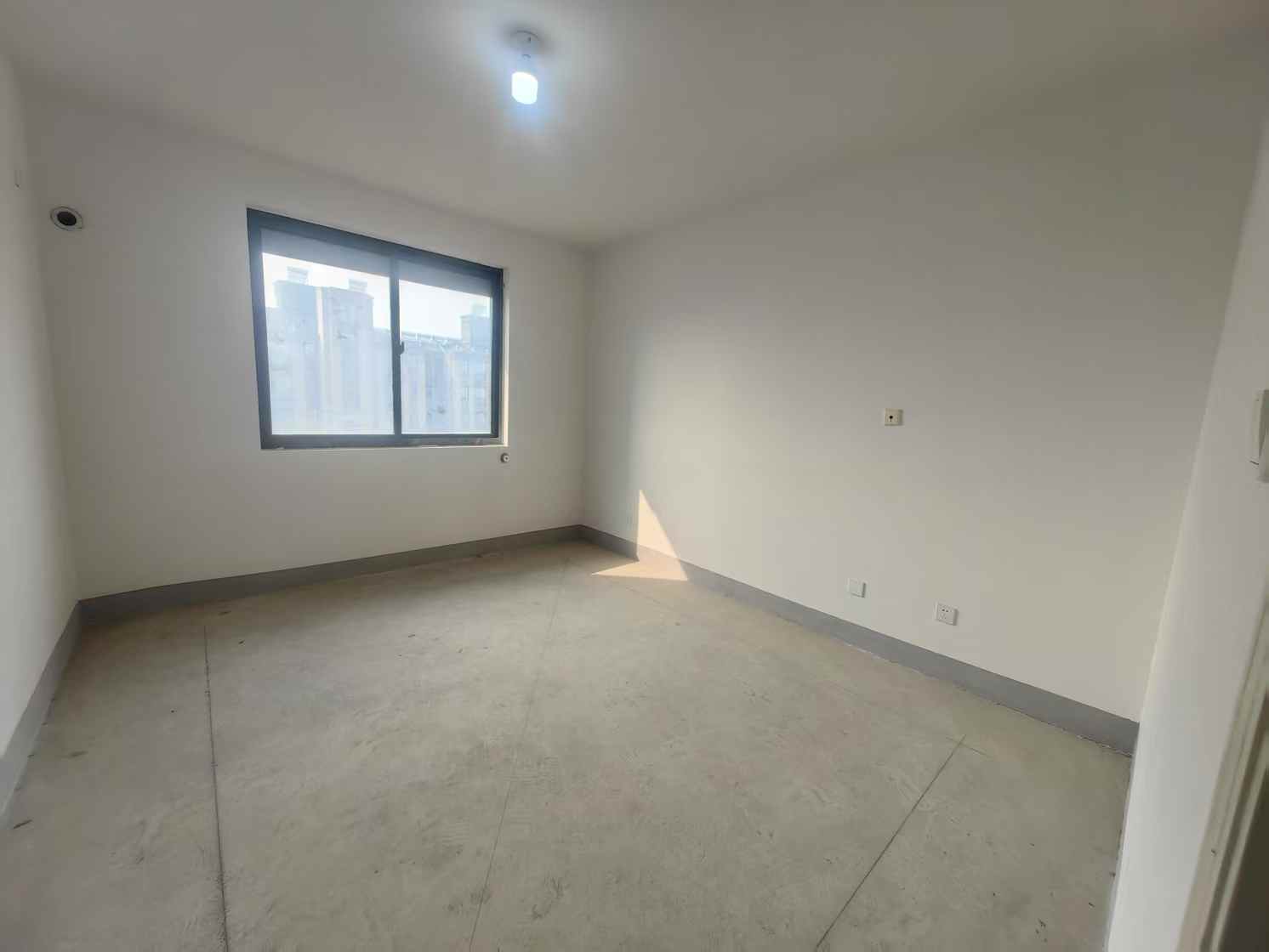 兴石花园 3室1厅1卫 107.00m&sup2;