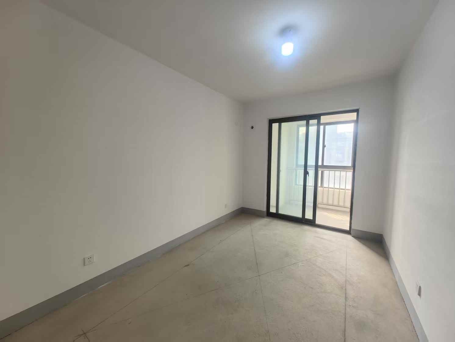 兴石花园 3室1厅1卫 107.00m&sup2;