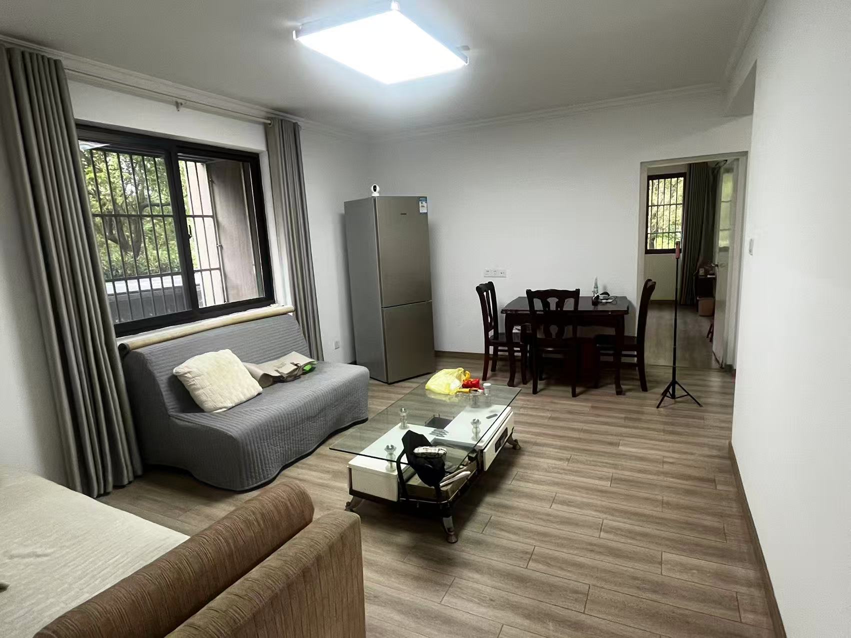 外滩花苑 2室1厅1卫 95.85m²