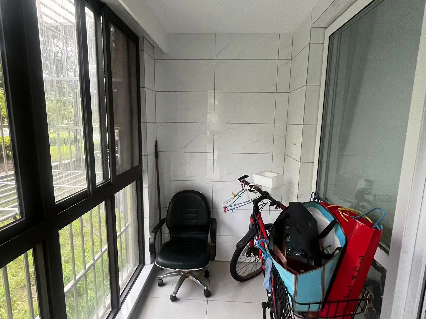 外滩花苑 2室1厅1卫 95.85m&sup2;