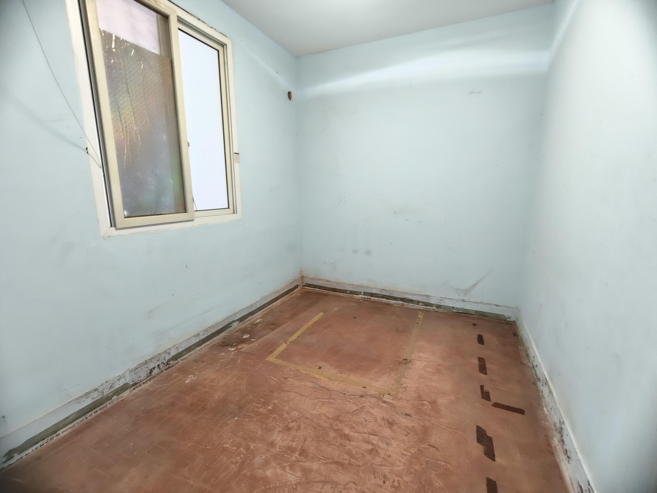 易家桥新村 3室1厅1卫 51.72m&sup2;