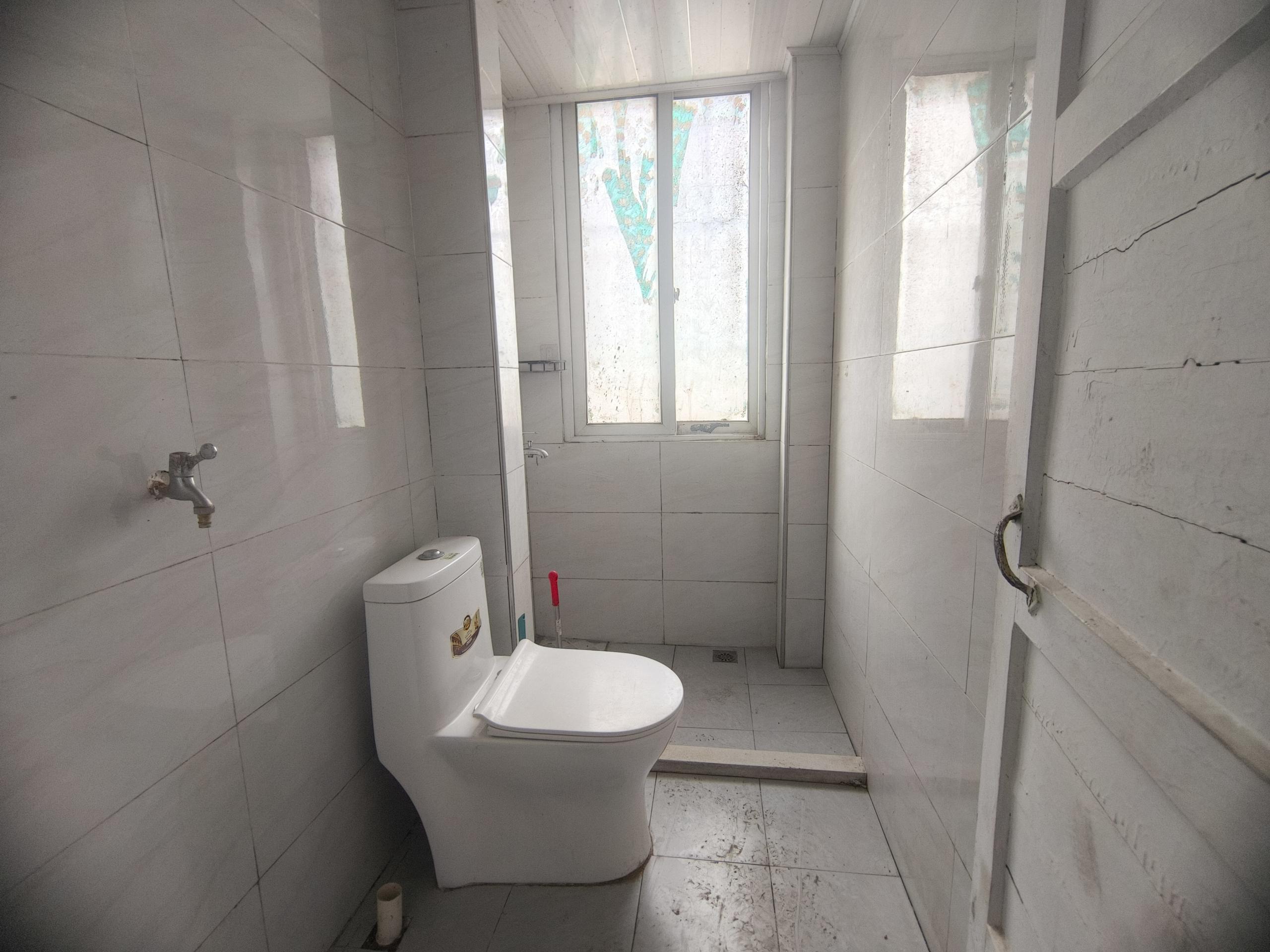 易家桥新村 3室1厅1卫 51.72m&sup2;