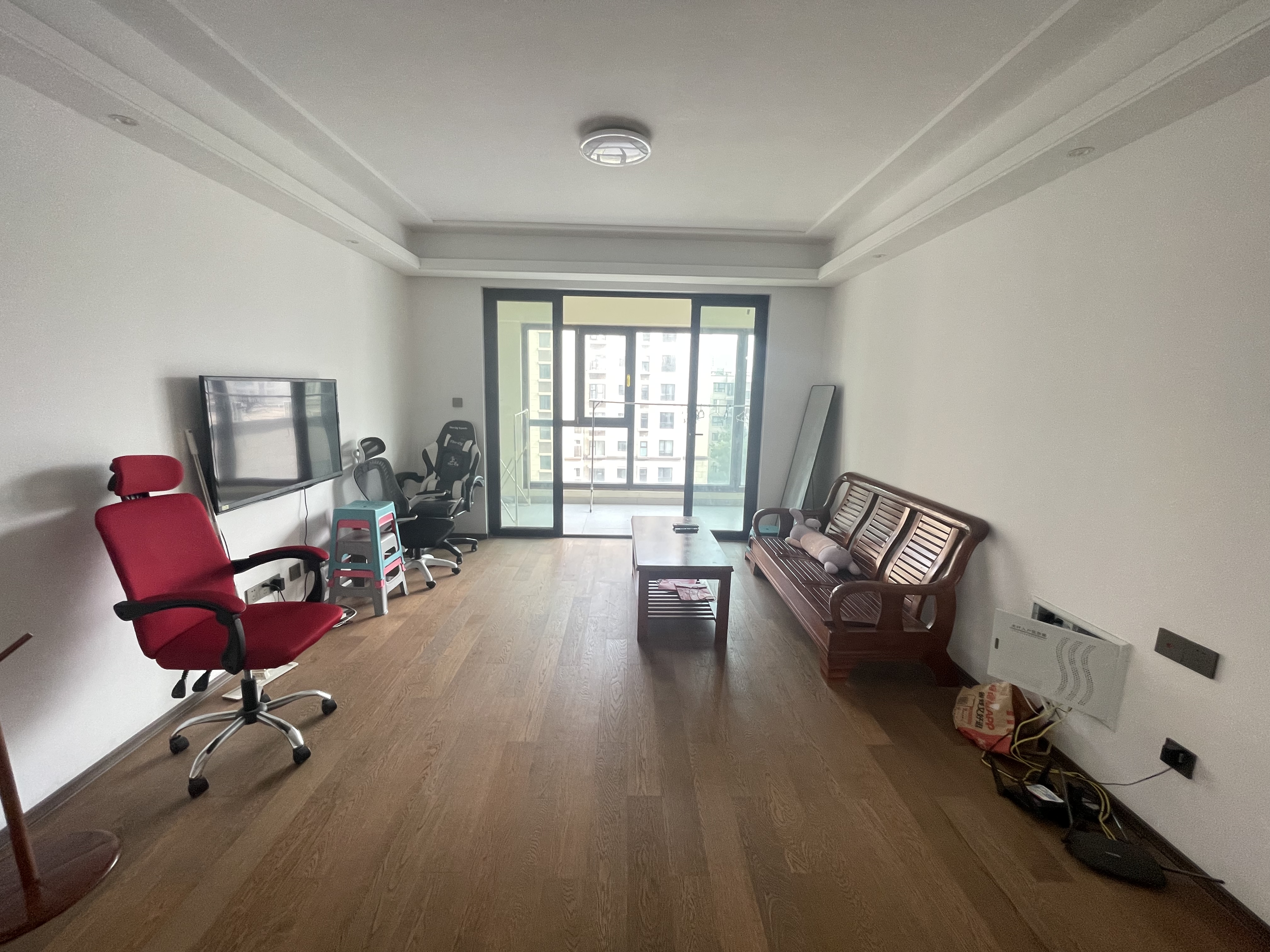 春风南岸东园 4室2厅2卫 136.00m&sup2;