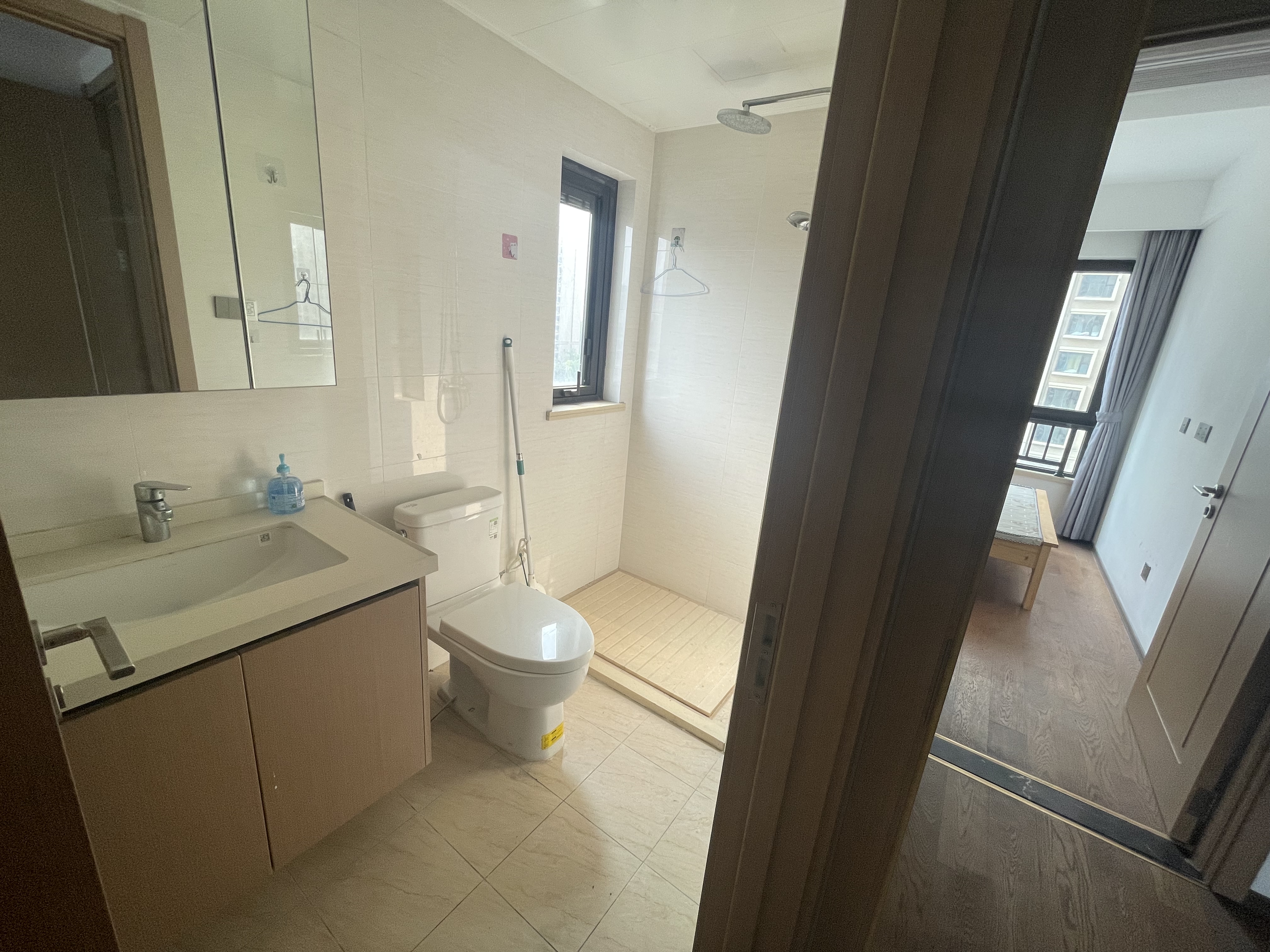 春风南岸东园 4室2厅2卫 136.00m&sup2;