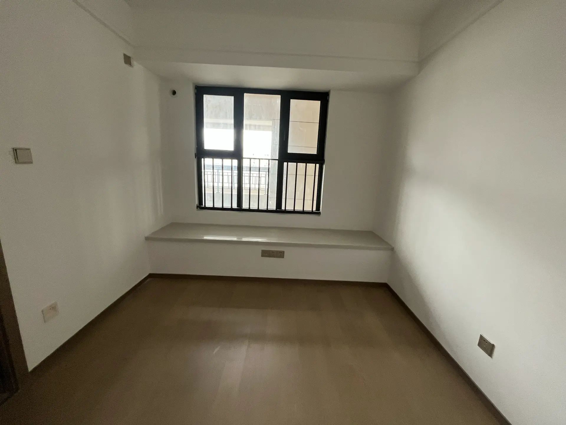 华禧铭苑 3室1厅1卫 102m&sup2;