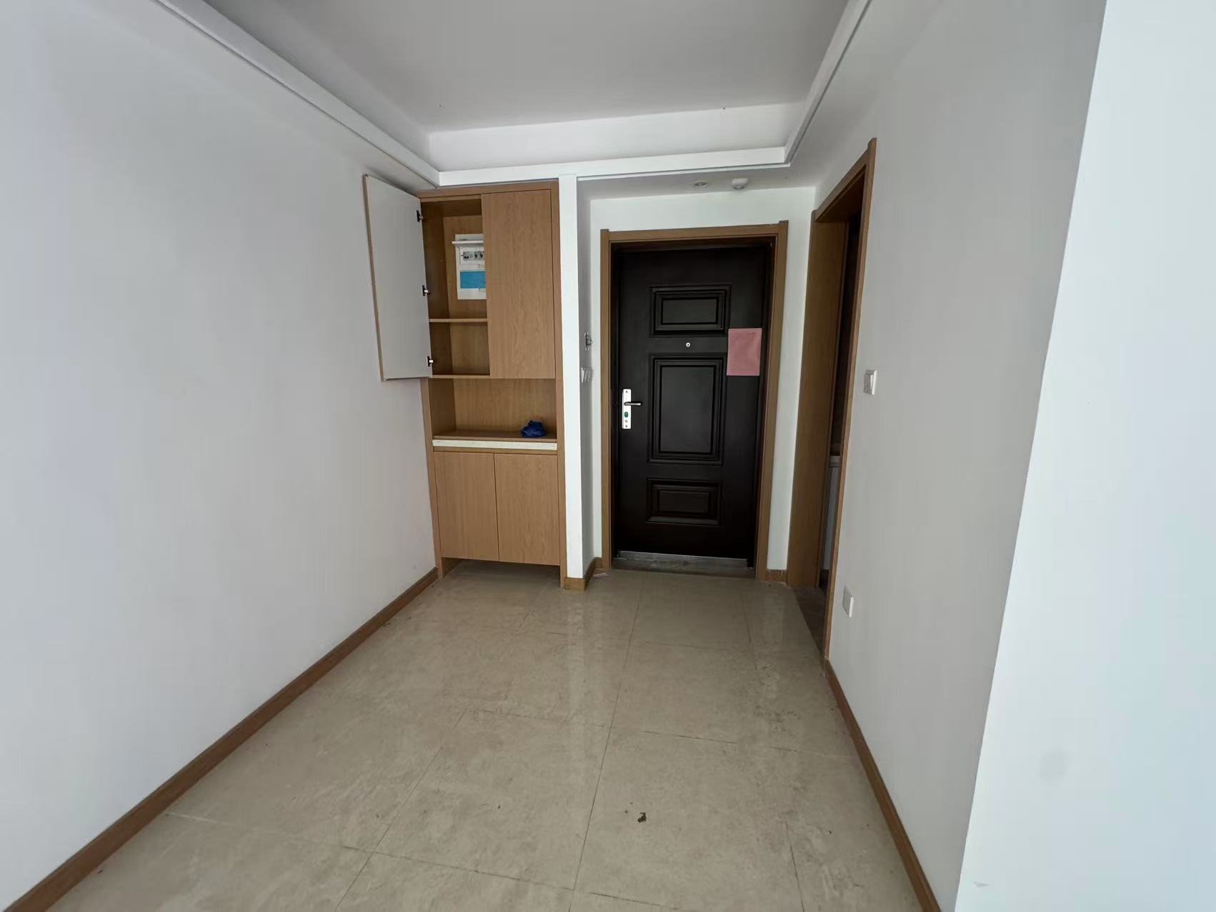 绿地新里城 3室1厅1卫 91m²