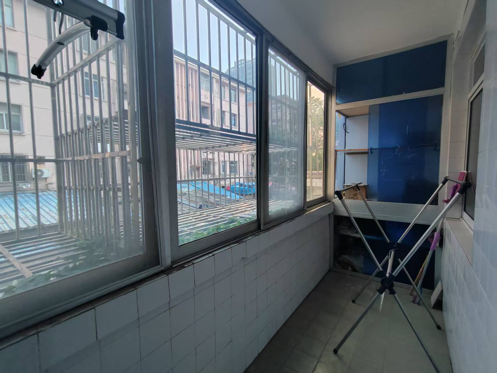青年路新村 4室2厅1卫 120m&sup2;